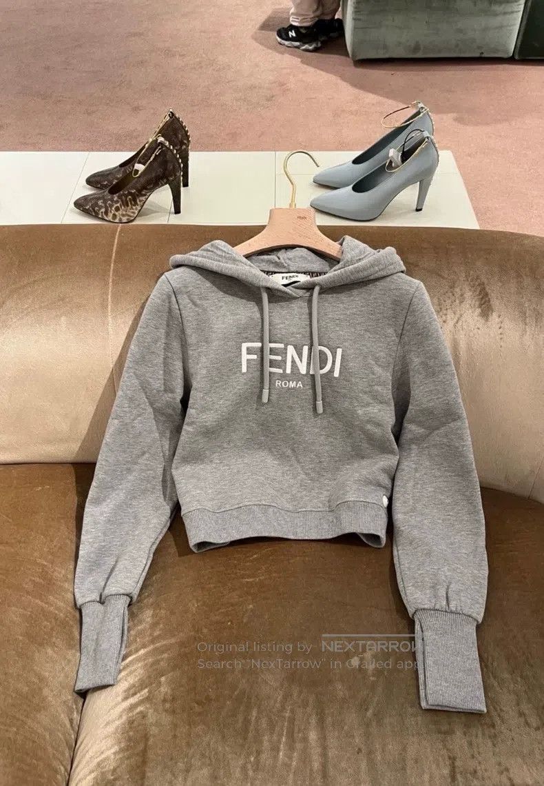 Fendi Fendi Classic Women's Hoodie-Short Fit with Timeless Lette Size XS / US 0-2 / IT 36-38 - 7 Thumbnail