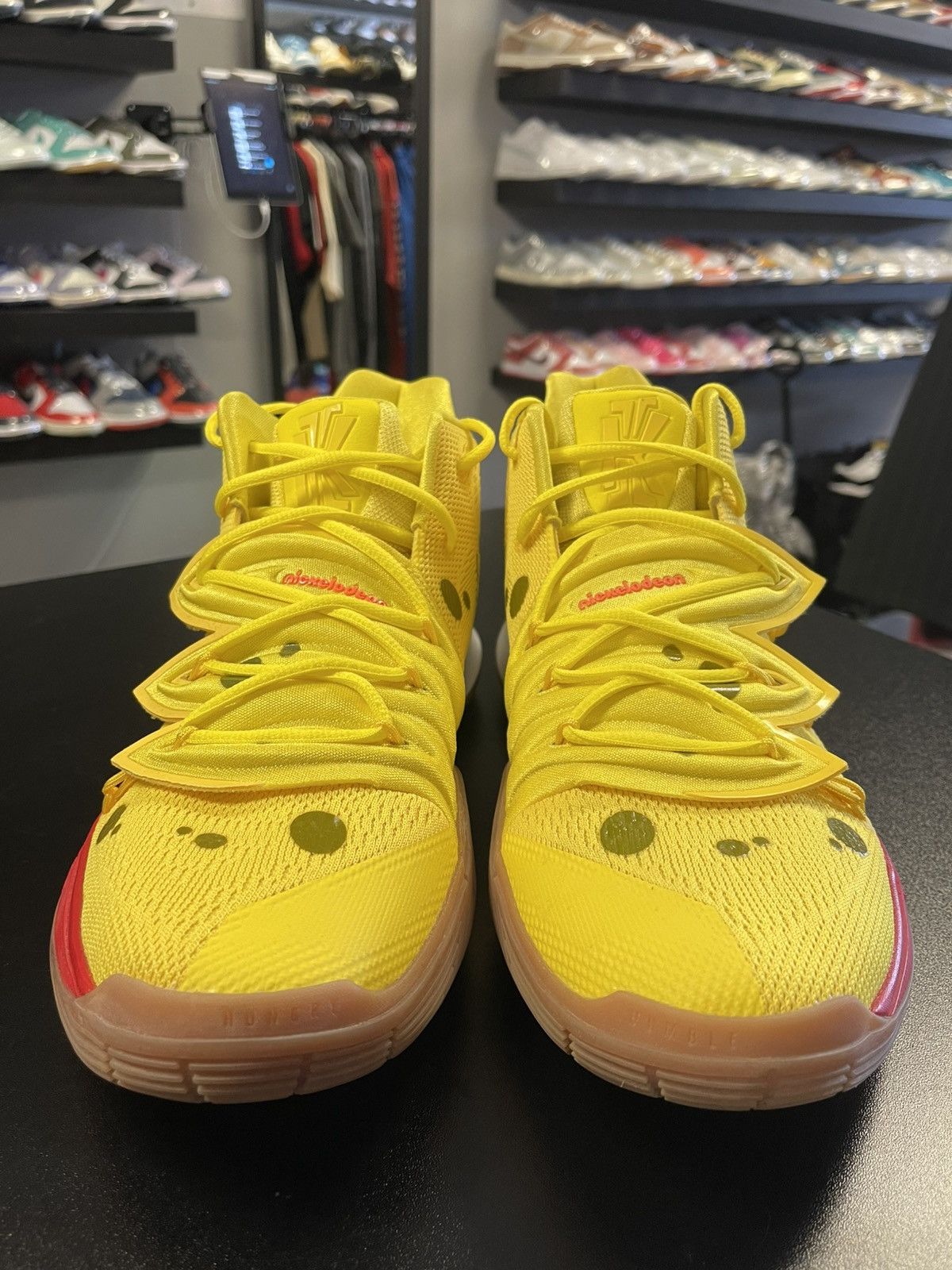 Nike Size 12 - Nike Kyrie 5 SpongeBob SquarePants Size US 12 / EU 45 - 2 Thumbnail