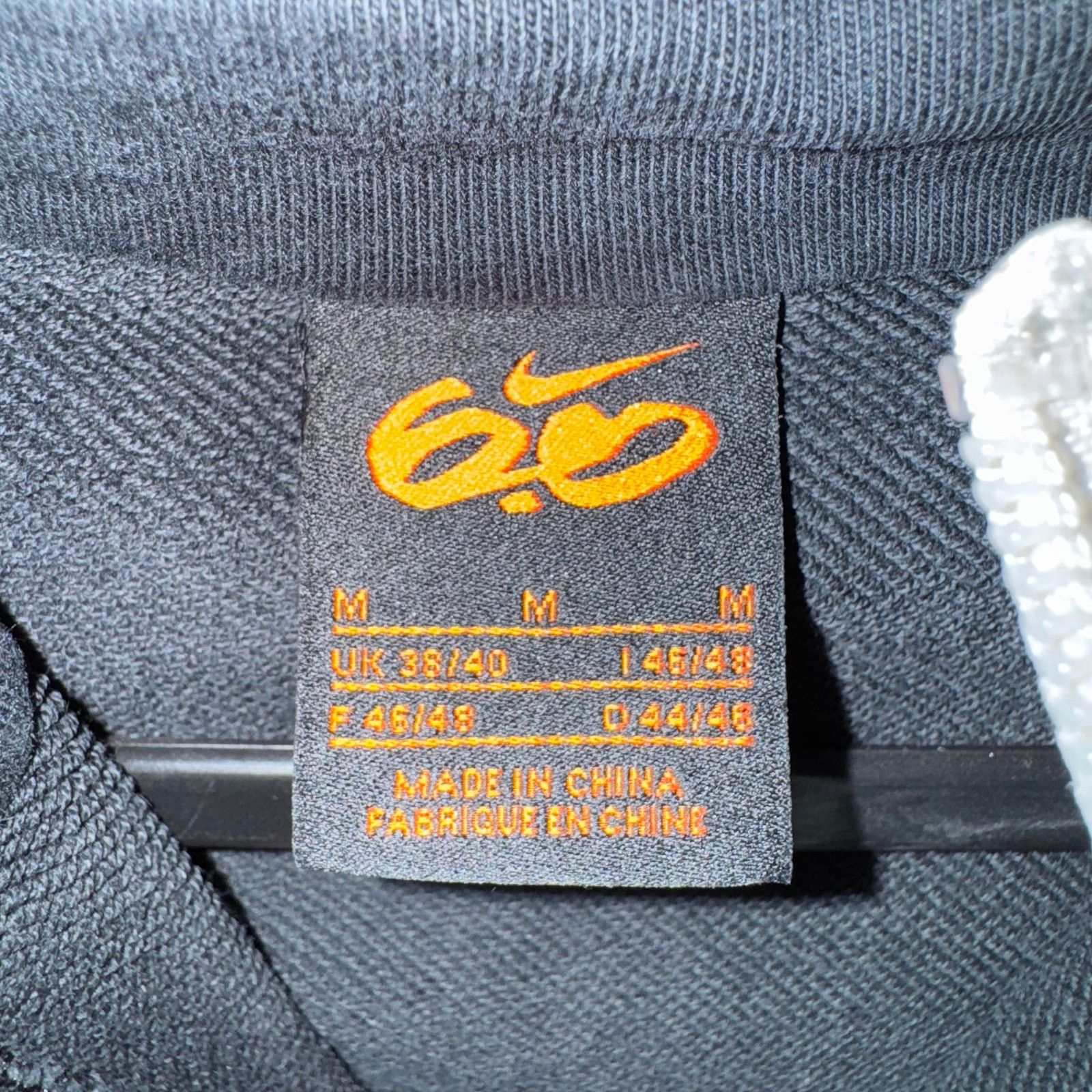 Nike Vintage Y2K Nike 6.0 skate embroidered 2000s zip up hoodie Size US M / EU 48-50 / 2 - 3 Thumbnail