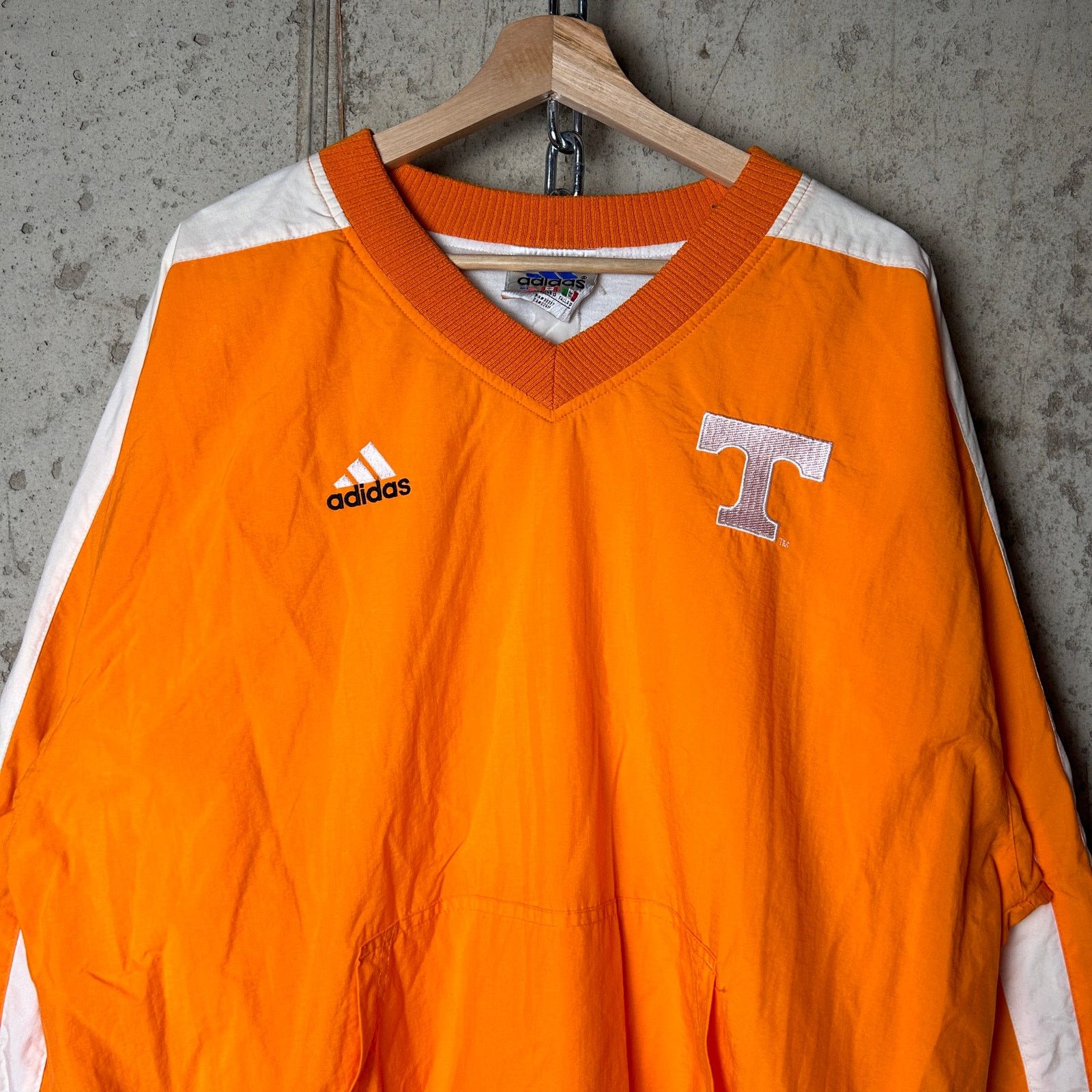 Adidas Uni. of Tennessee 90s Vintage Adidas Large Windbreaker Size US XL / EU 56 / 4 - 2 Thumbnail