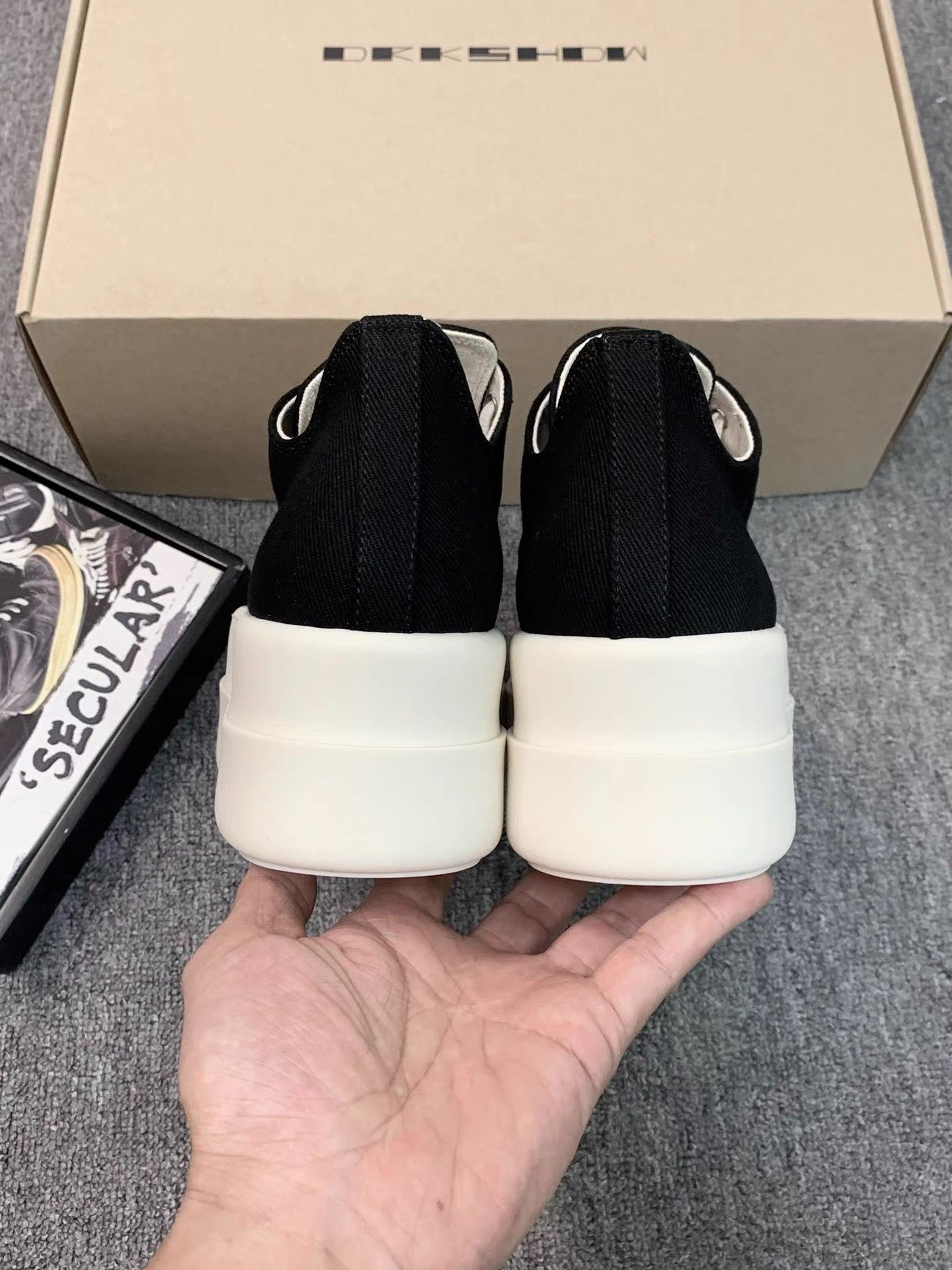 Rick Owens Rick Owens Drkshdw Canvas Low-Top Big Converse K34 Size US 6 / IT 36 - 7 Thumbnail