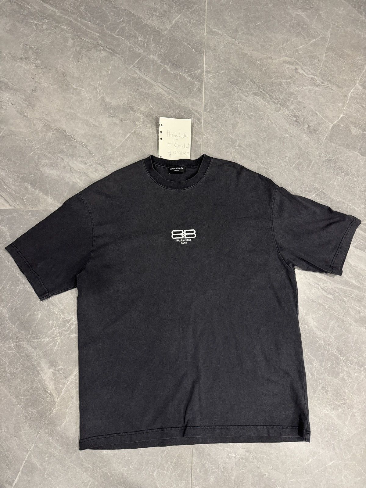 Balenciaga Balenciaga double B logo Tee L Size US L / EU 52-54 / 3 - 1 Thumbnail