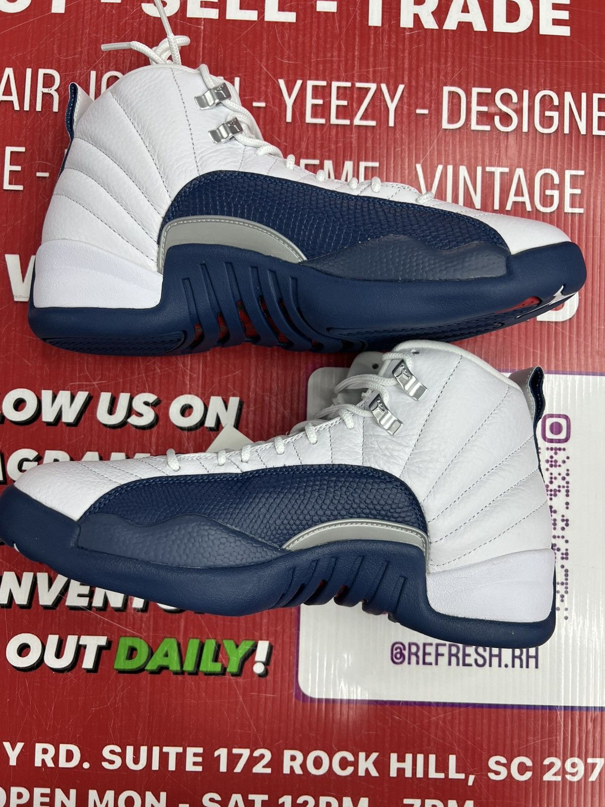 Jordan Brand Air Jordan 12 French Blue Size 8 Size US 8 / EU 41 - 3 Thumbnail