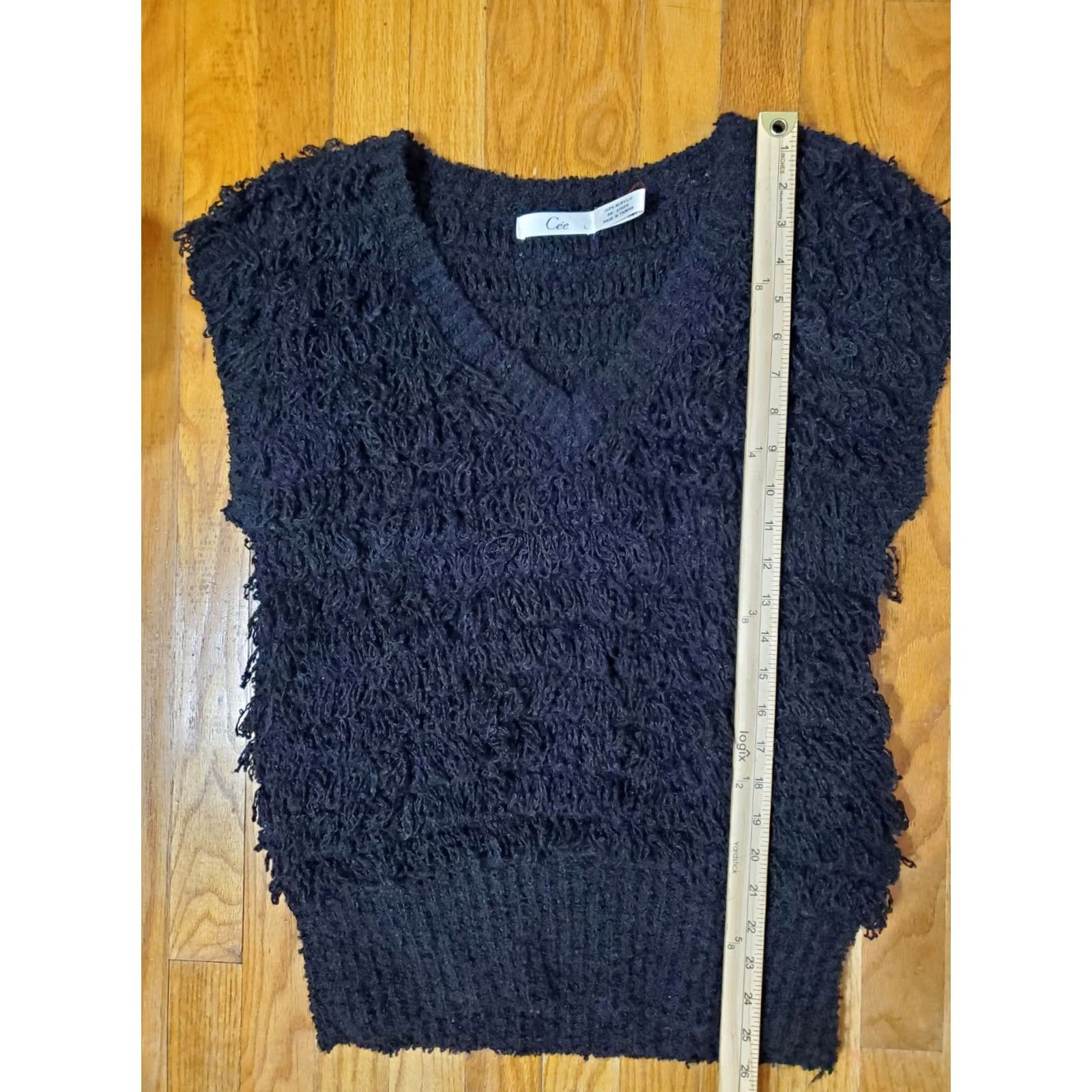 Vintage VINTAGE Cee Fringed Sweater Vest Sleeveless Large Acrylic Black V Neck Women Knit Fringe Bohemian Hippie Vest, Pullover, Regular Fit Size L / US 10 / IT 46 - 7 Thumbnail