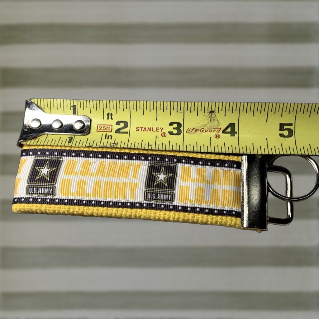 Vintage Wristlet U.S. Army Key Fob Holder Keychain Strong Webbing Yellow 4 1/2" Unisex One Size Size ONE SIZE - 1 Thumbnail
