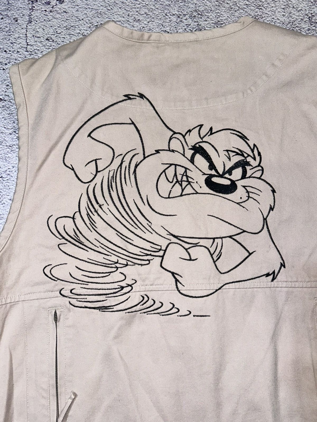 Vintage × Warner Bros Looney Tunes Vintage 2000s Warner Bros. Tasmanian Devil Size US L / EU 52-54 / 3 - 10 Thumbnail