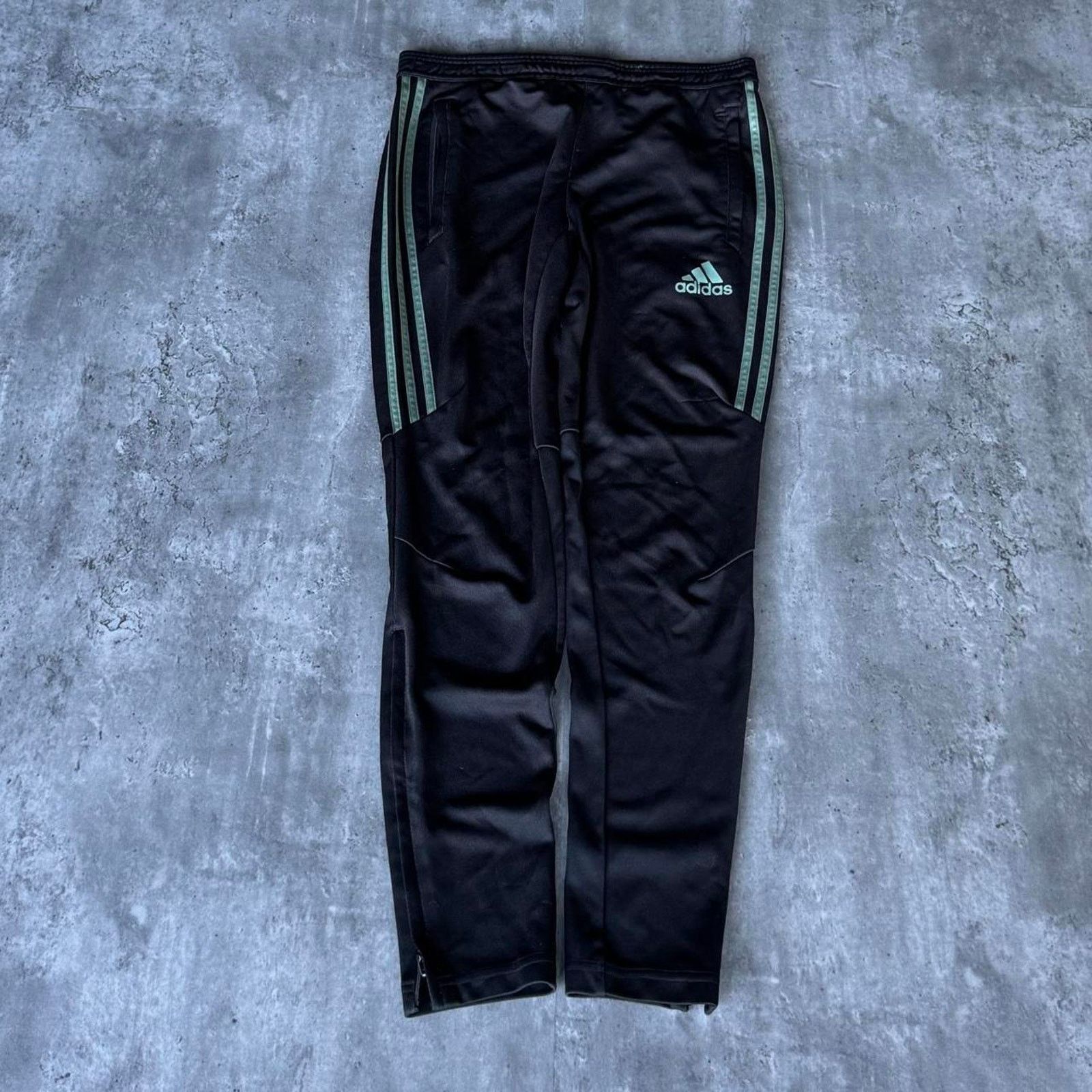 Adidas × Vintage Vintage Y2K Adidas Black & Green Opium Sweatpants Size US 33 - 1 Thumbnail