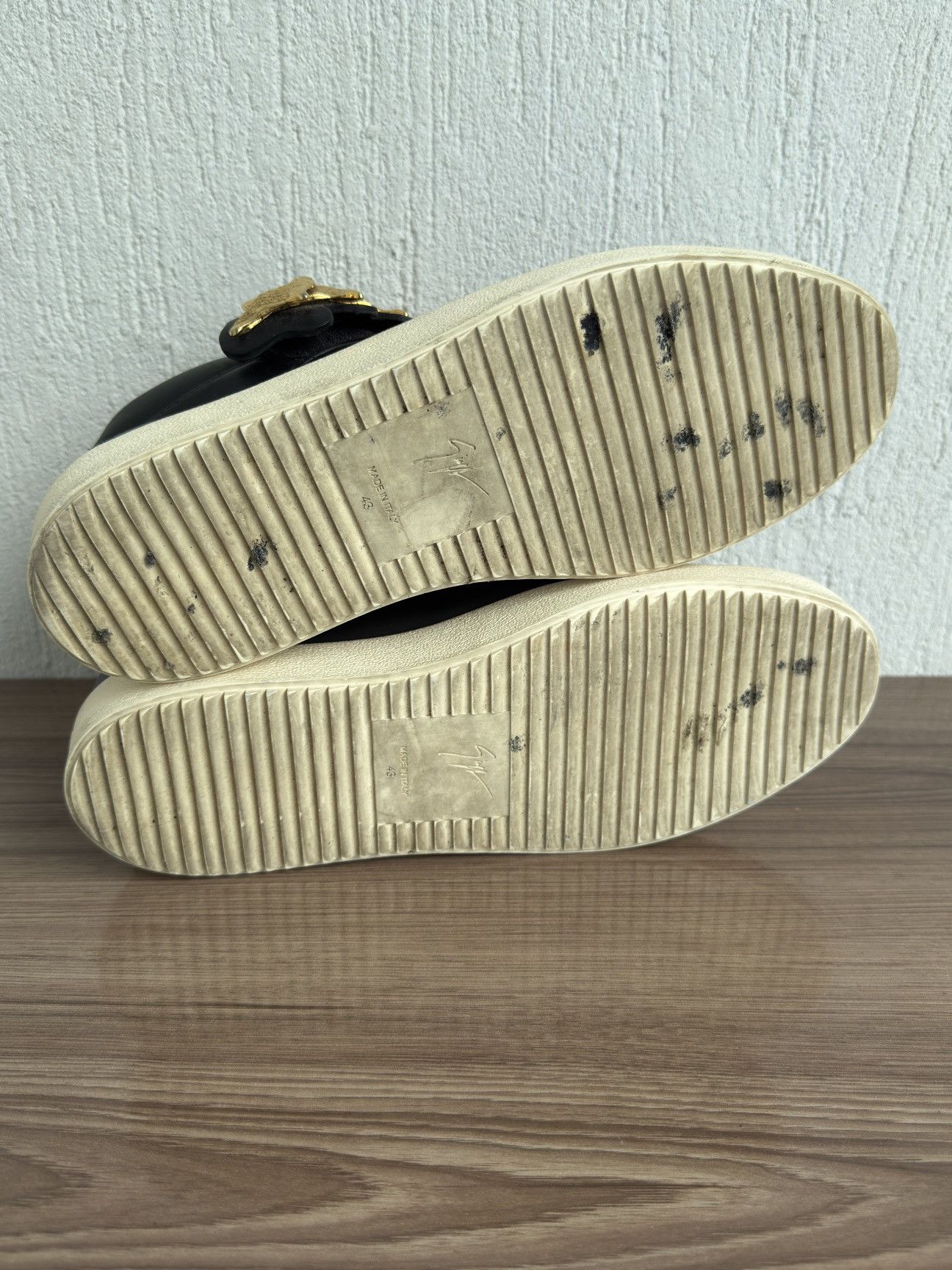 Giuseppe Zanotti Y2k😮‍💨🔥Gold strap buckle strap Sneaker Size US 10 / EU 43 - 21 Thumbnail
