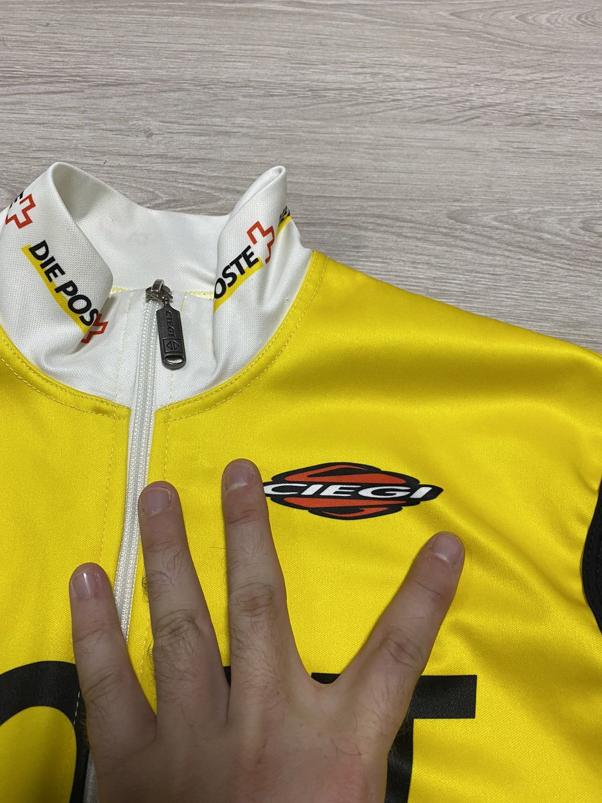 Vintage CIEGI SWISS POST Loup Sport Jersey Cycling Shirt Mens Size US M / EU 48-50 / 2 - 4 Thumbnail