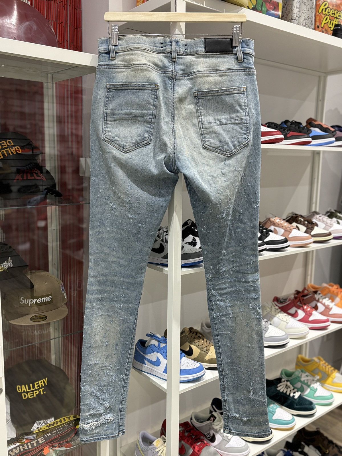 Amiri Amiri Thrasher Jeans Light Wash Size: 34 Size US 34 / EU 50 - 2 Thumbnail