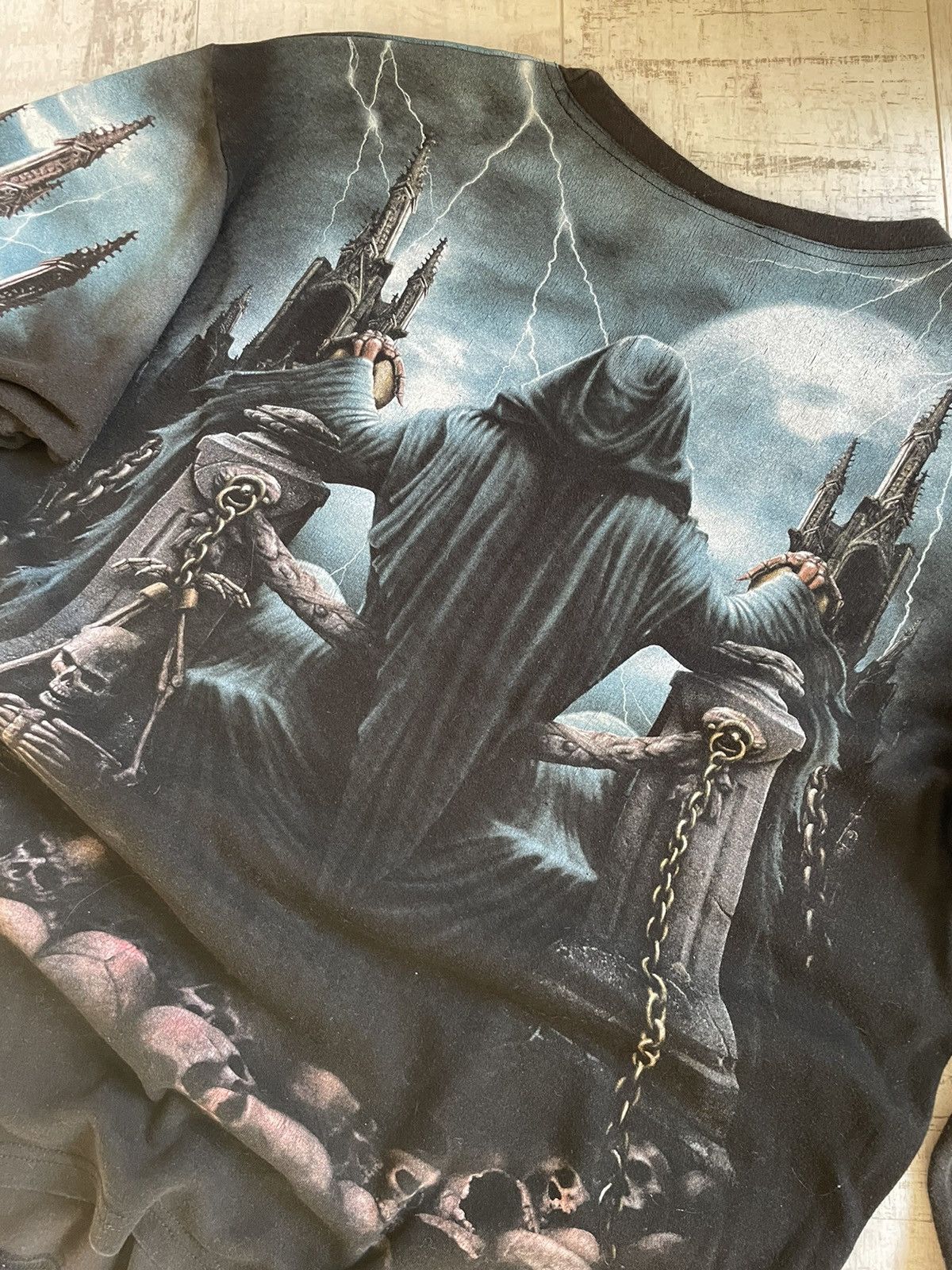 Vintage Y2K Vintage Skull Printed Over Longsleeve Rare Size US L / EU 52-54 / 3 - 6 Thumbnail