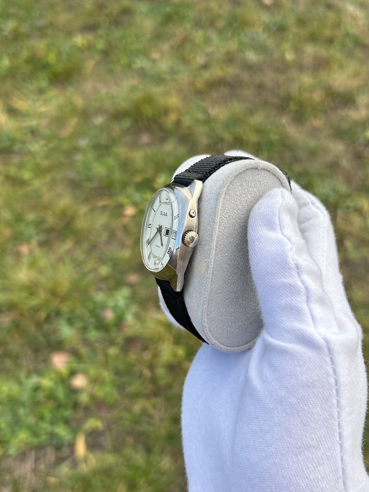 Vintage Vintage Watch Slava Soviet USSR Mechanical Wristwatch 1980s Size ONE SIZE - 15 Thumbnail