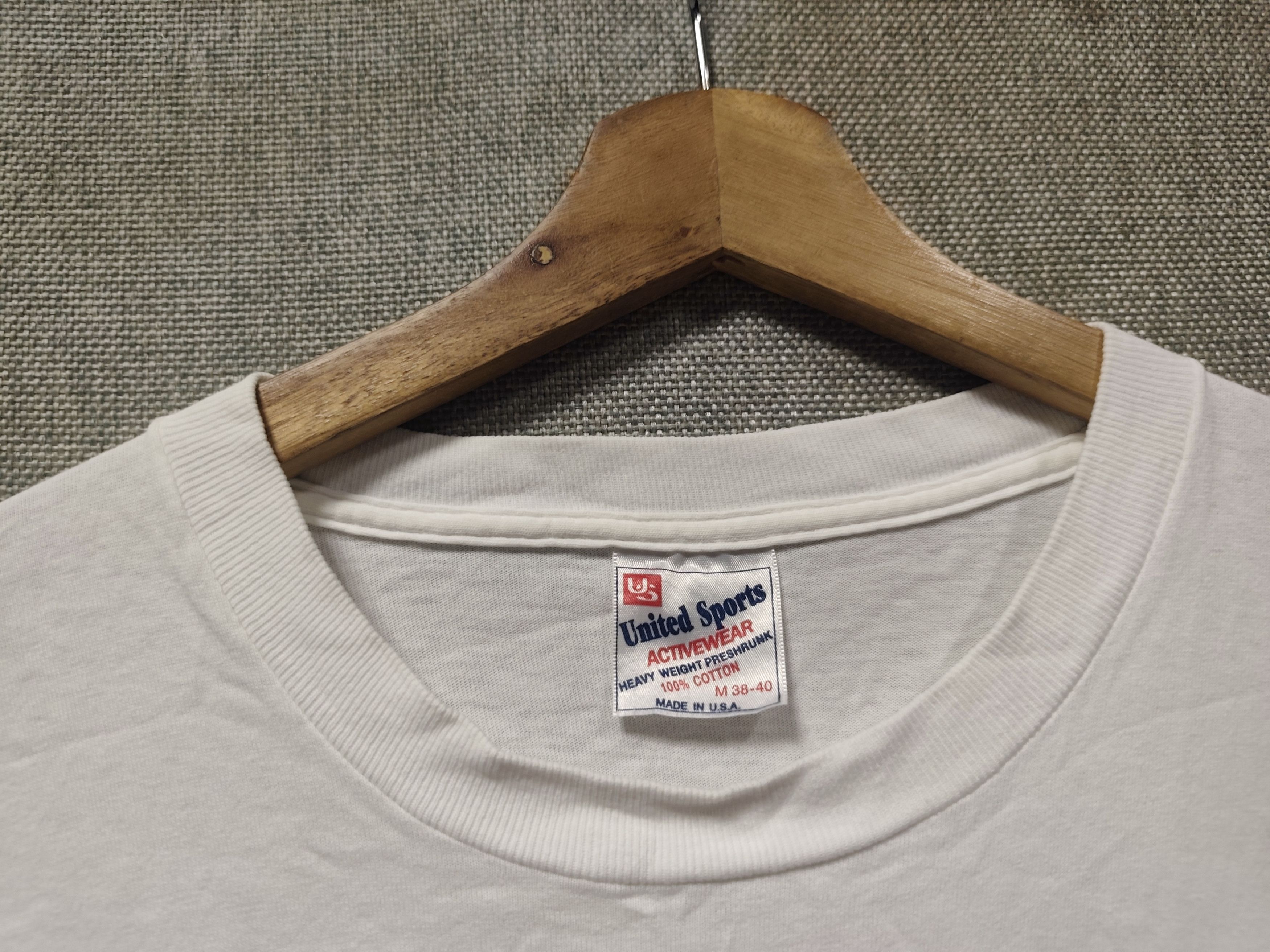 Vintage Vintage 90s t shirt Japanese brand Size US M / EU 48-50 / 2 - 4 Thumbnail