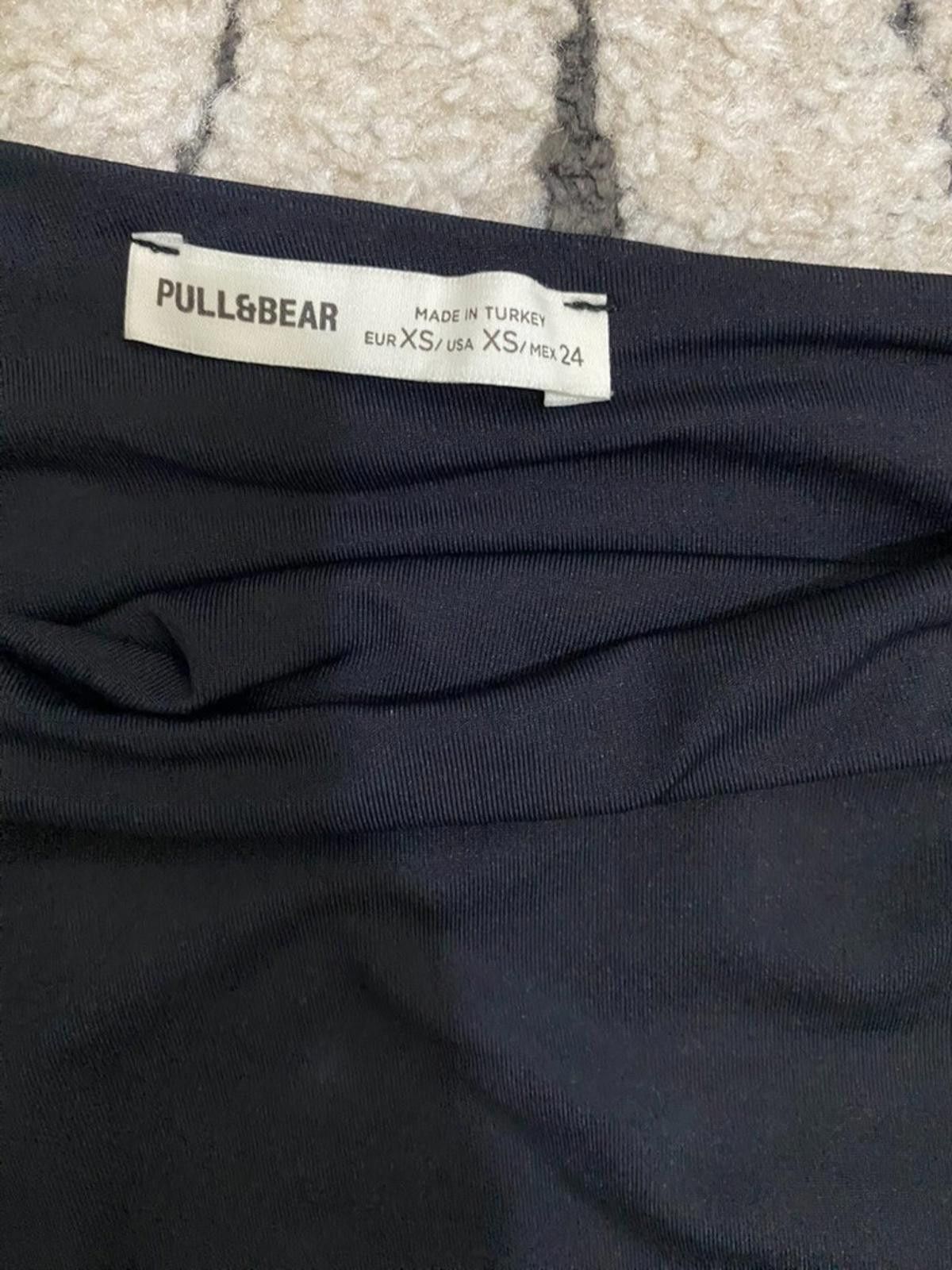 Pull & Bear PULL&BEAR Off-shoulder Crop Top in Black (X-SMALL) Size XS / US 0-2 / IT 36-38 - 3 Thumbnail