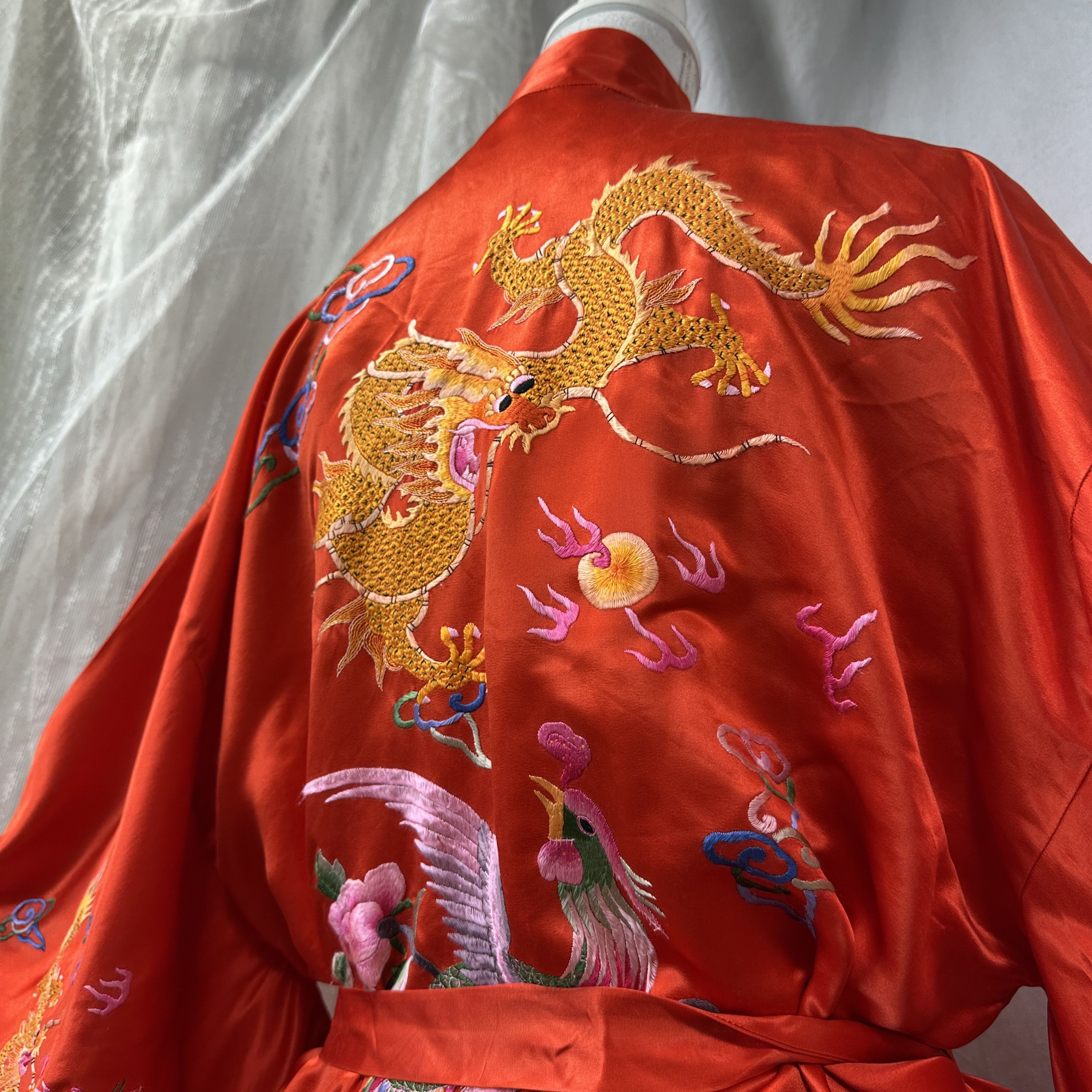 Vintage Vintage Japaneese Silk Embroidered Kimono Y2K Size M / US 6-8 / IT 42-44 - 9 Thumbnail