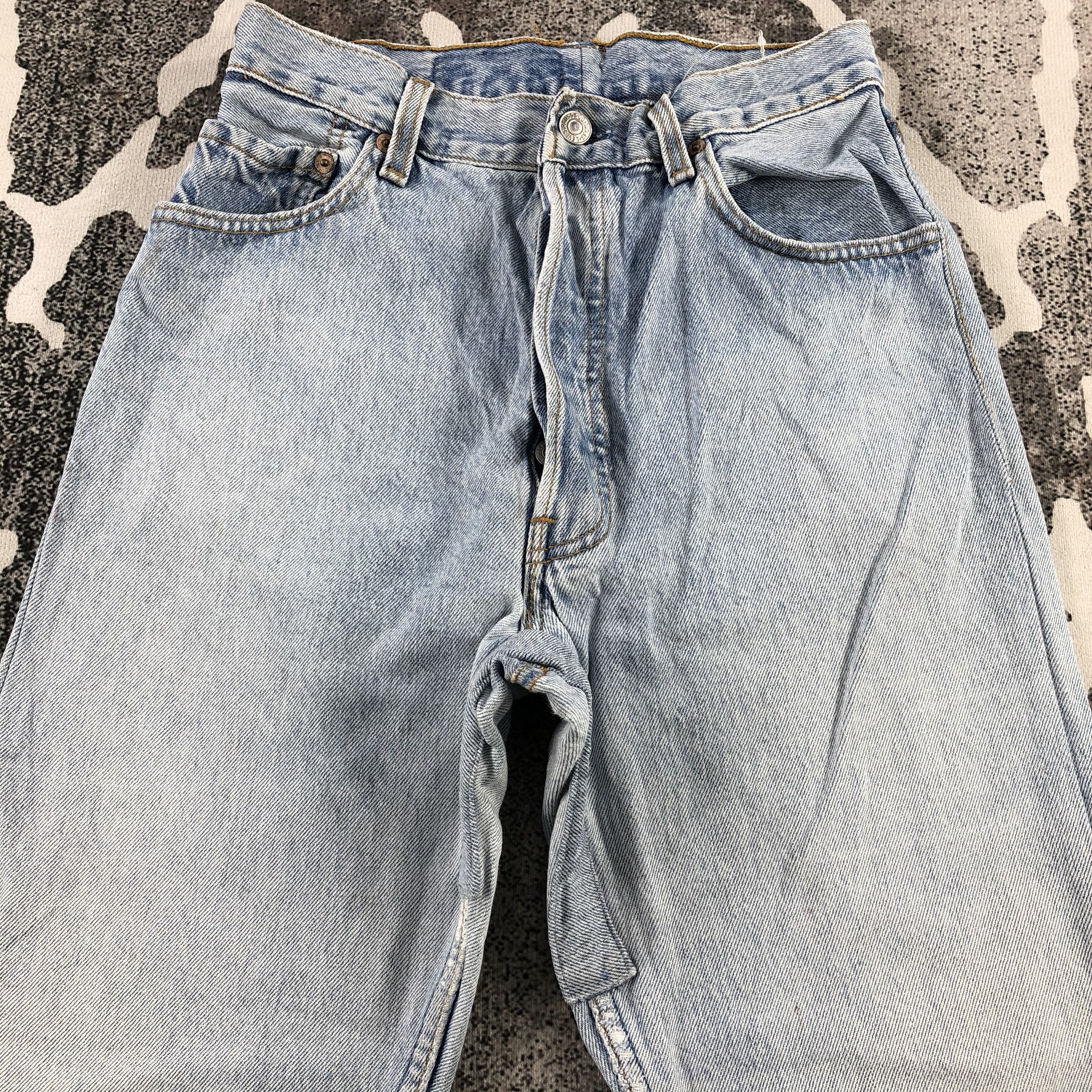 Levi's Vintage Levis 501 Jeans Medium Wash Denim KJ904 Size 26" / US 2 / IT 38 - 3 Thumbnail