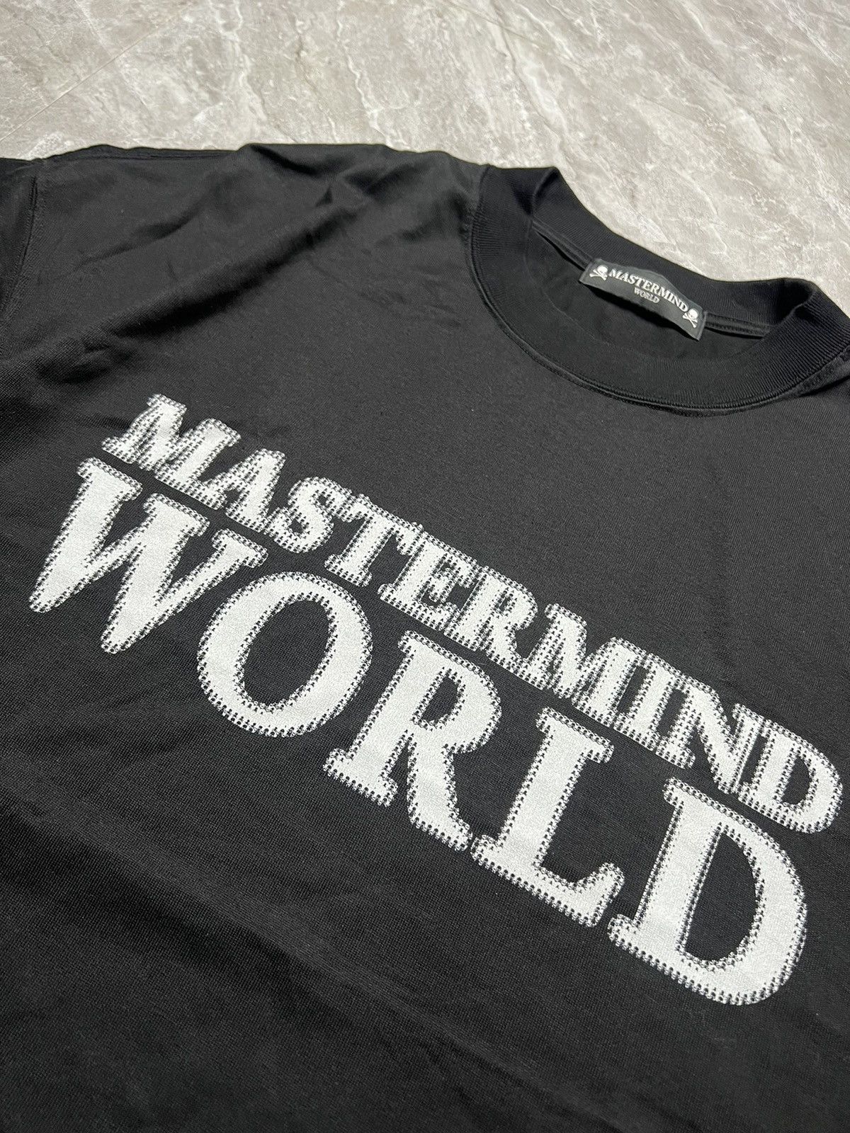 Mastermind Japan 2021 Mastermind World Crewneck Pixelated Logo & Skull Tee Size US S / EU 44-46 / 1 - 4 Thumbnail