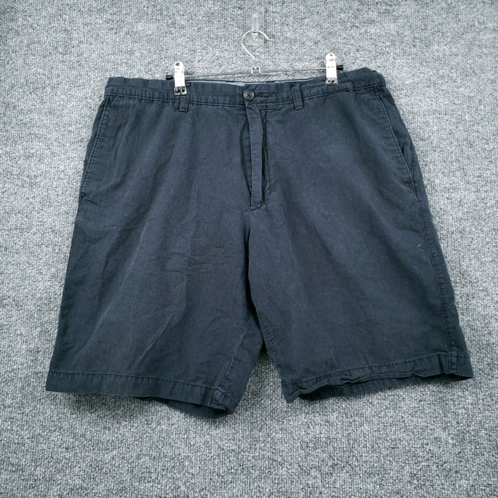 Banana Republic Banana Republic Shorts Mens 38 Blue Bermuda Mid Rise Striped Flat Front Cotton Size US 38 / EU 54 - 2 Thumbnail