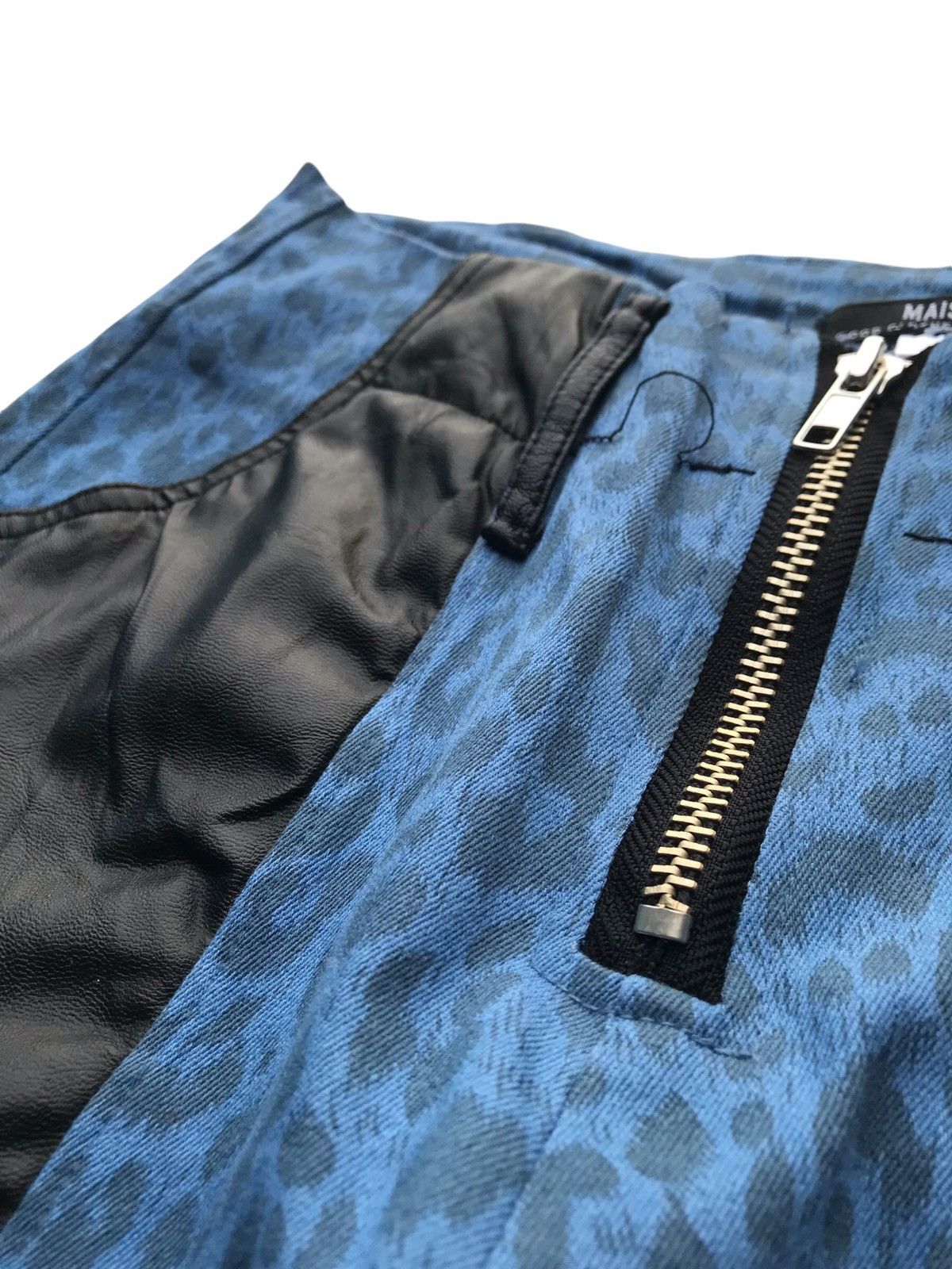 Japanese Brand Maison Gilfy Stretch Leopard Print Fashion Pants Size 27" / US 4 / IT 40 - 4 Thumbnail