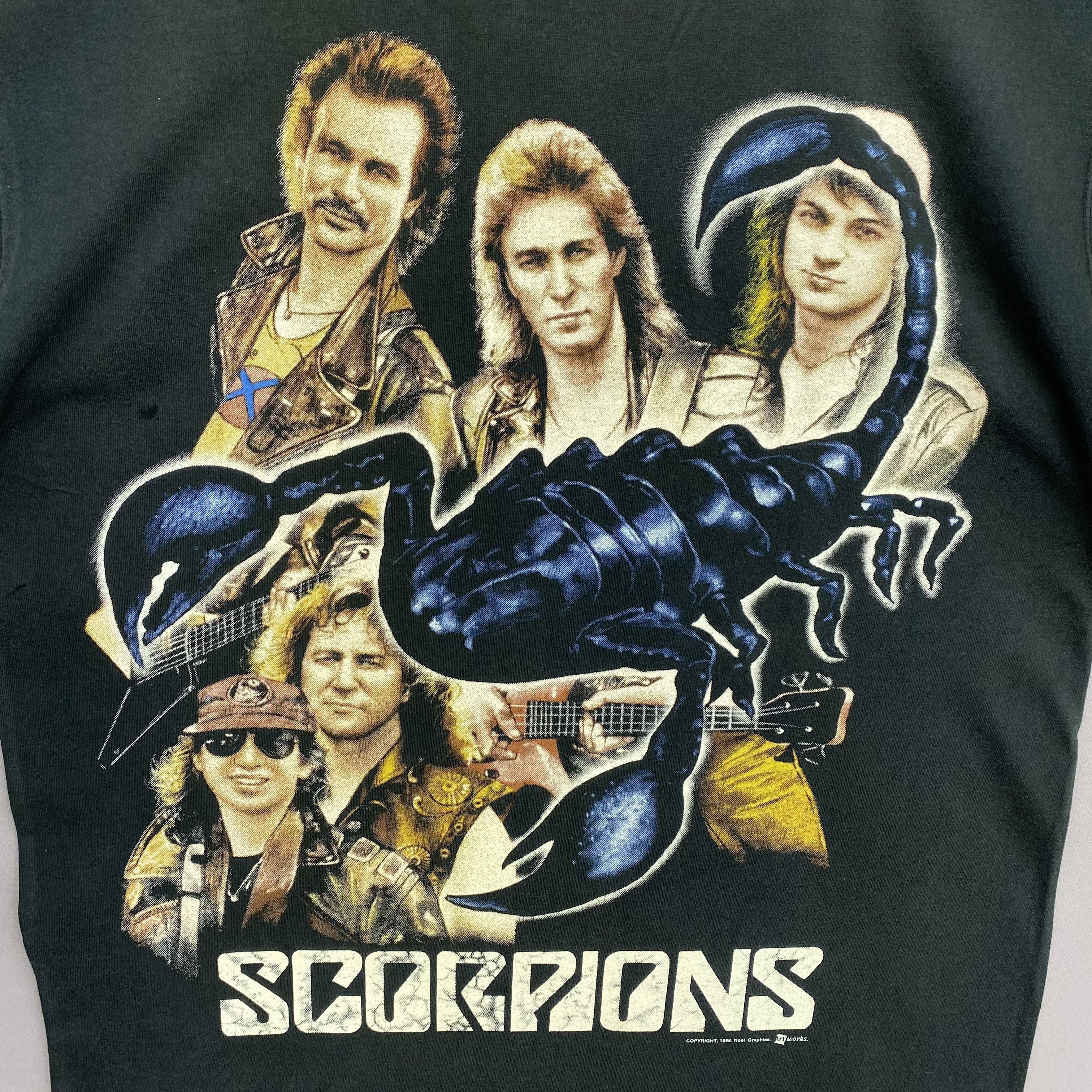 Band Tees × Vintage Vintage 90s Scorpions T-Shirt Crewneck Tees Size US L / EU 52-54 / 3 - 3 Thumbnail