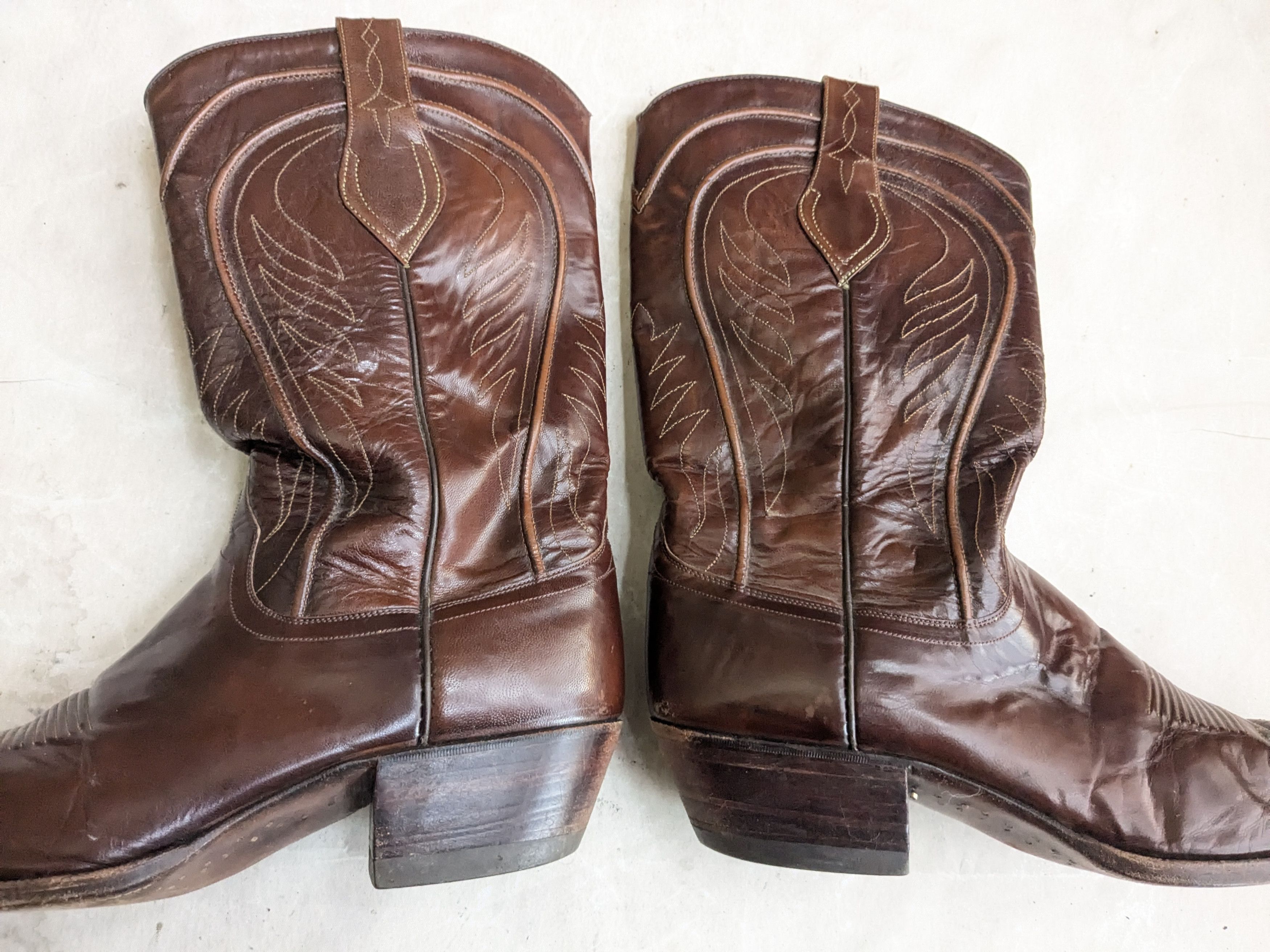 Dan Post Dan Post Cowboy Boots Brown Leather 10 D Spain Size US 10 / EU 43 - 4 Thumbnail
