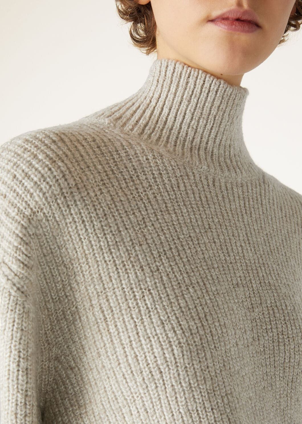 Loro Piana o1w1db10825 FAO6303 Valduggia Turtleneck Sweater in Grey Size XS / US 0-2 / IT 36-38 - 3 Thumbnail