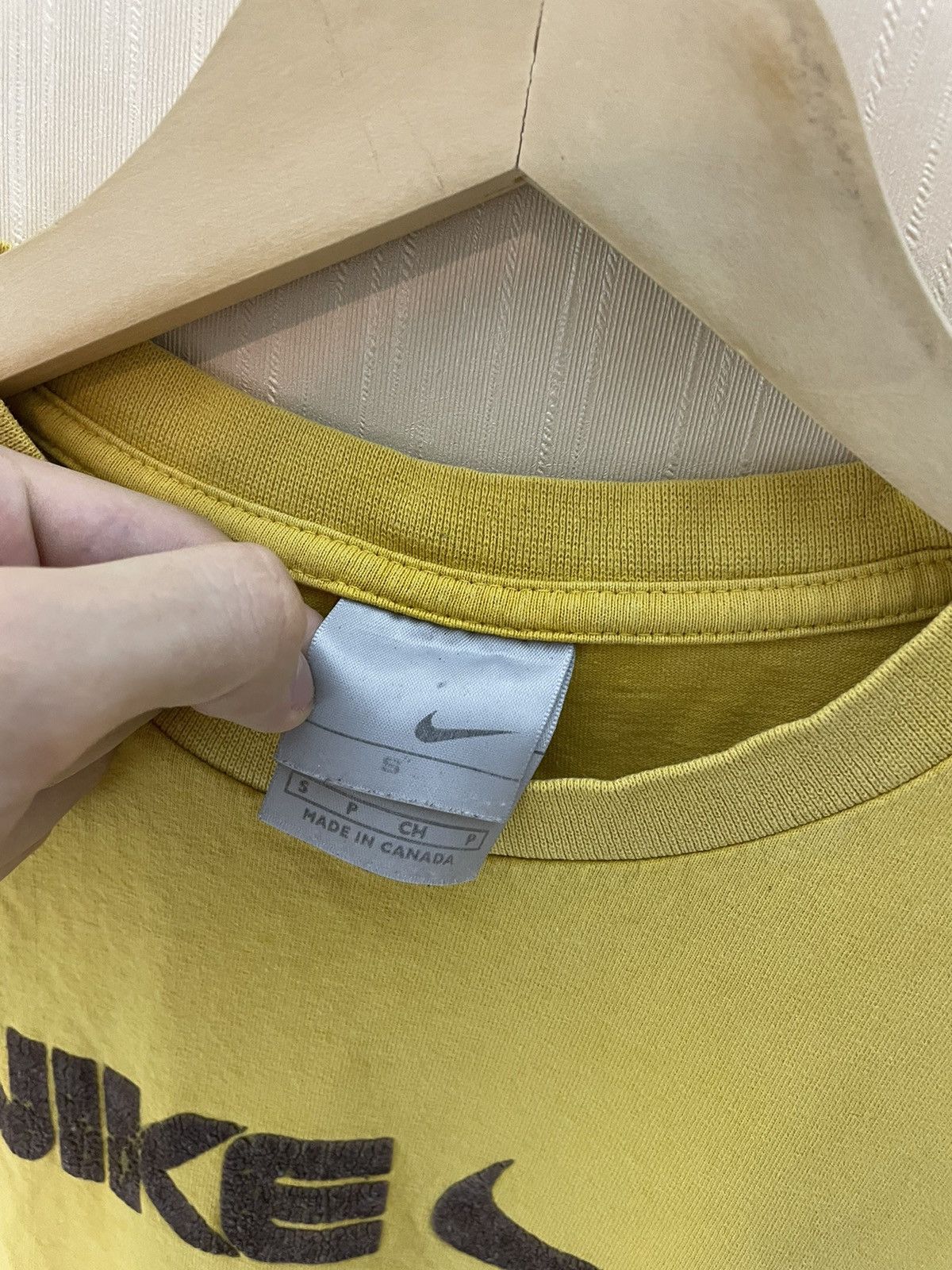 Nike × Vintage Nike vintage streetwear T shirt 90s Size US S / EU 44-46 / 1 - 7 Thumbnail