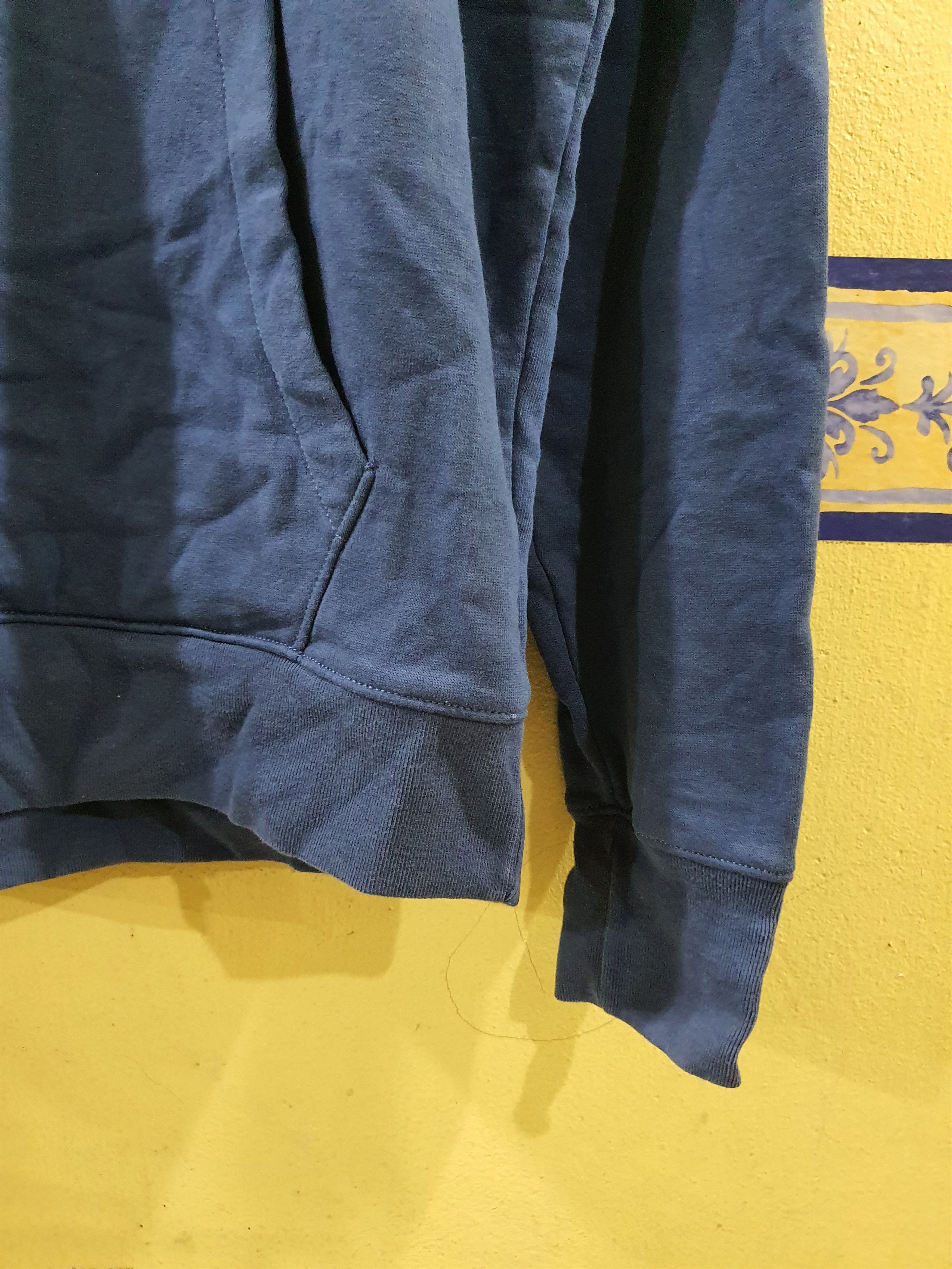 Abercrombie & Fitch Vintage Abercrombie & Fitch small logo hoodie Size US M / EU 48-50 / 2 - 7 Thumbnail