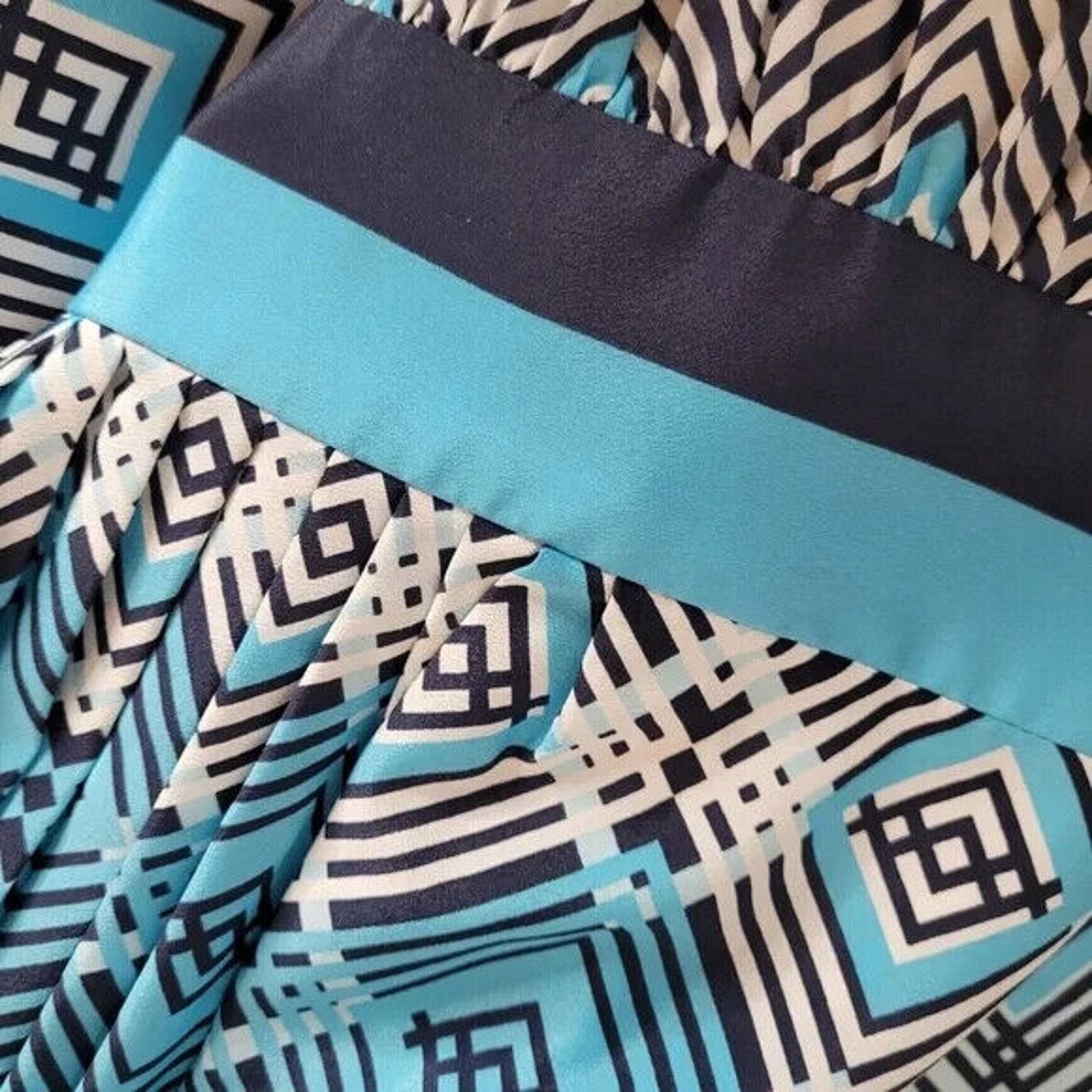 White House Black Market WHBM GEO PRINT BLUE SQUARES SILKY HALTER MAXI DRESS - SZ M Size M / US 6-8 / IT 42-44 - 5 Thumbnail