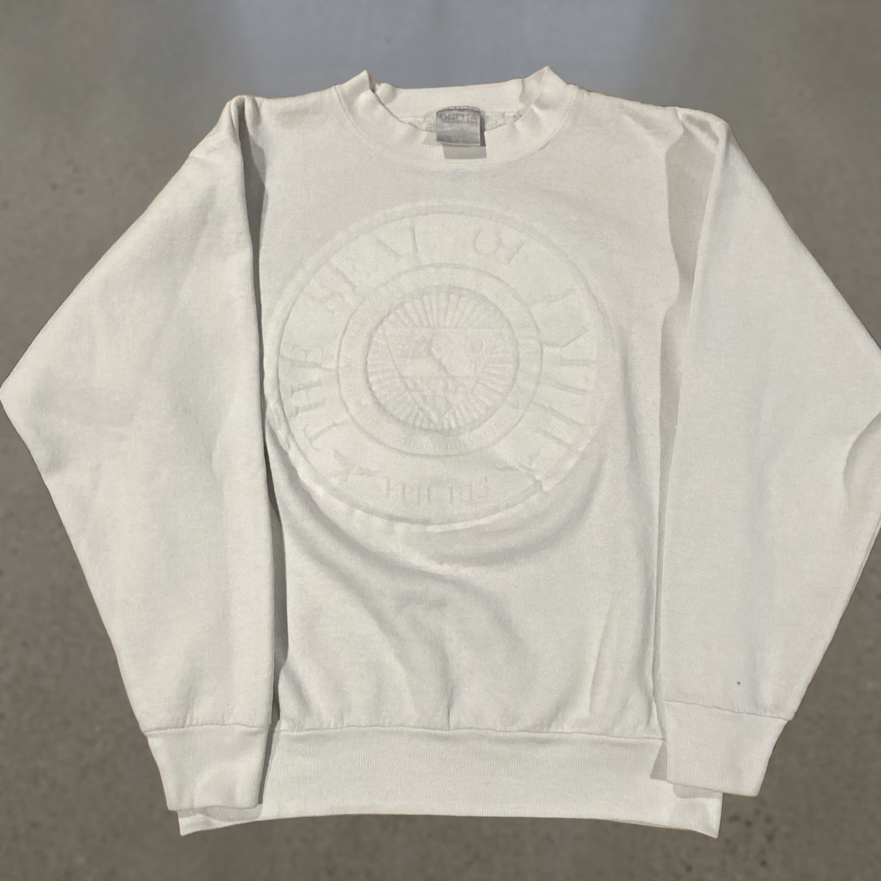 Vintage VINTAGE 90s Oneita Sweater Mens Long Sleeve Crew Neck White Knit Logo Graphic Print Embossed Seal of Faith Jesus God Casual Pullover L Size US L / EU 52-54 / 3 - 1 Thumbnail