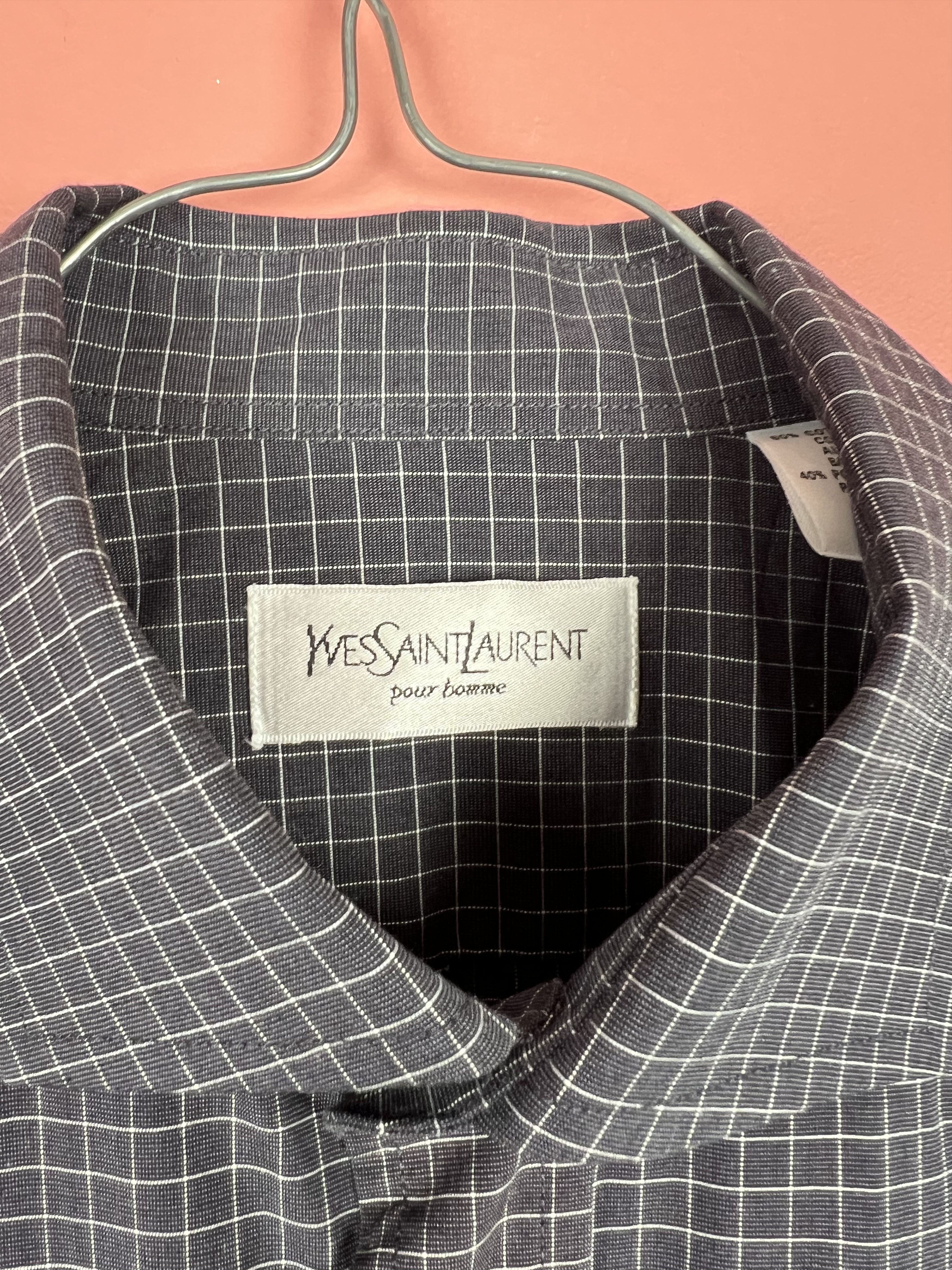 Yves Saint Laurent Yves Saint Laurent cufflinks shurt button ups luxury Size US L / EU 52-54 / 3 - 6 Thumbnail