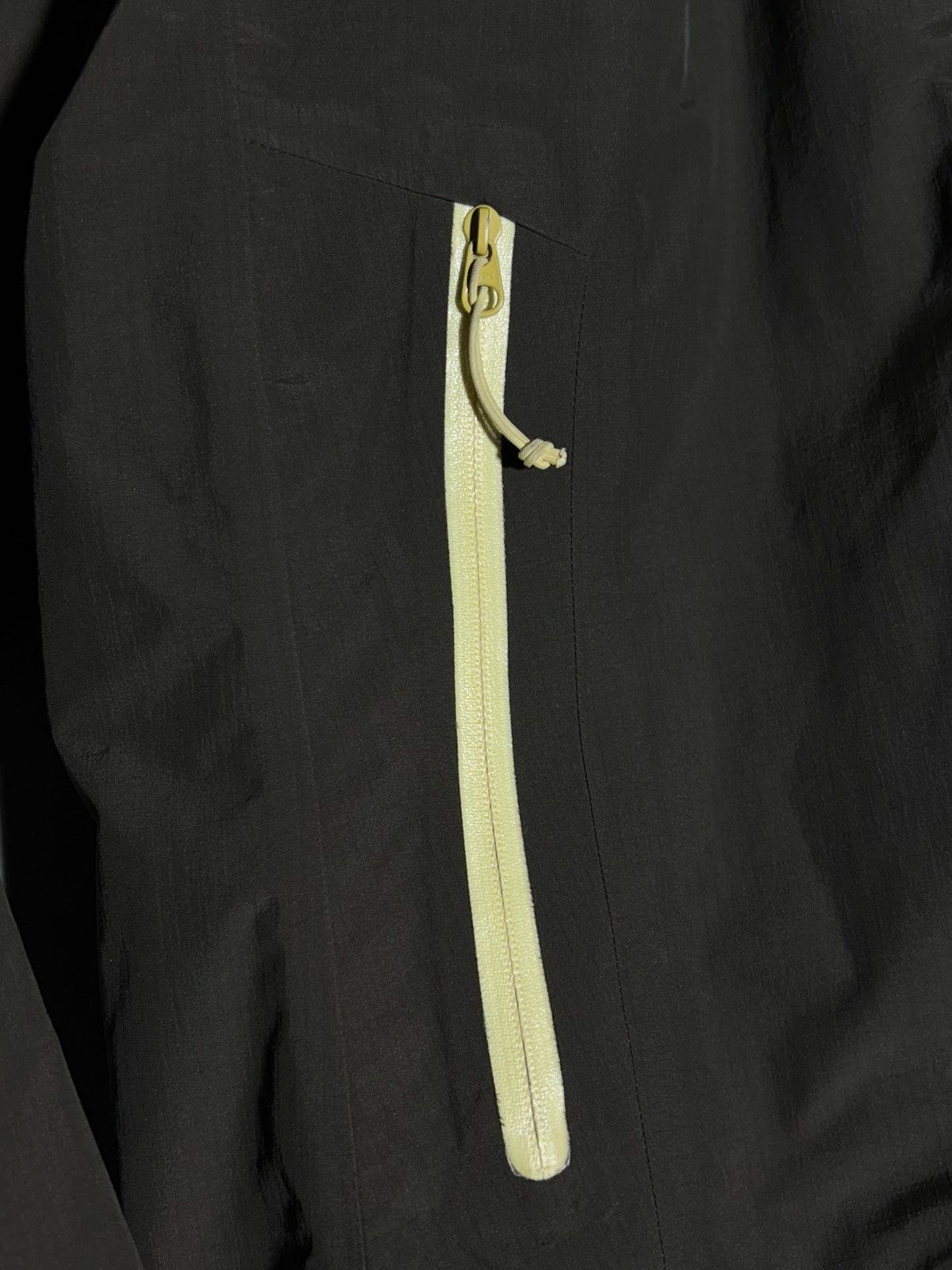 Arc'teryx Arc’Teryx Gore-Tex Paclite Shell Jacket Dark Green Size S / US 4 / IT 40 - 7 Thumbnail