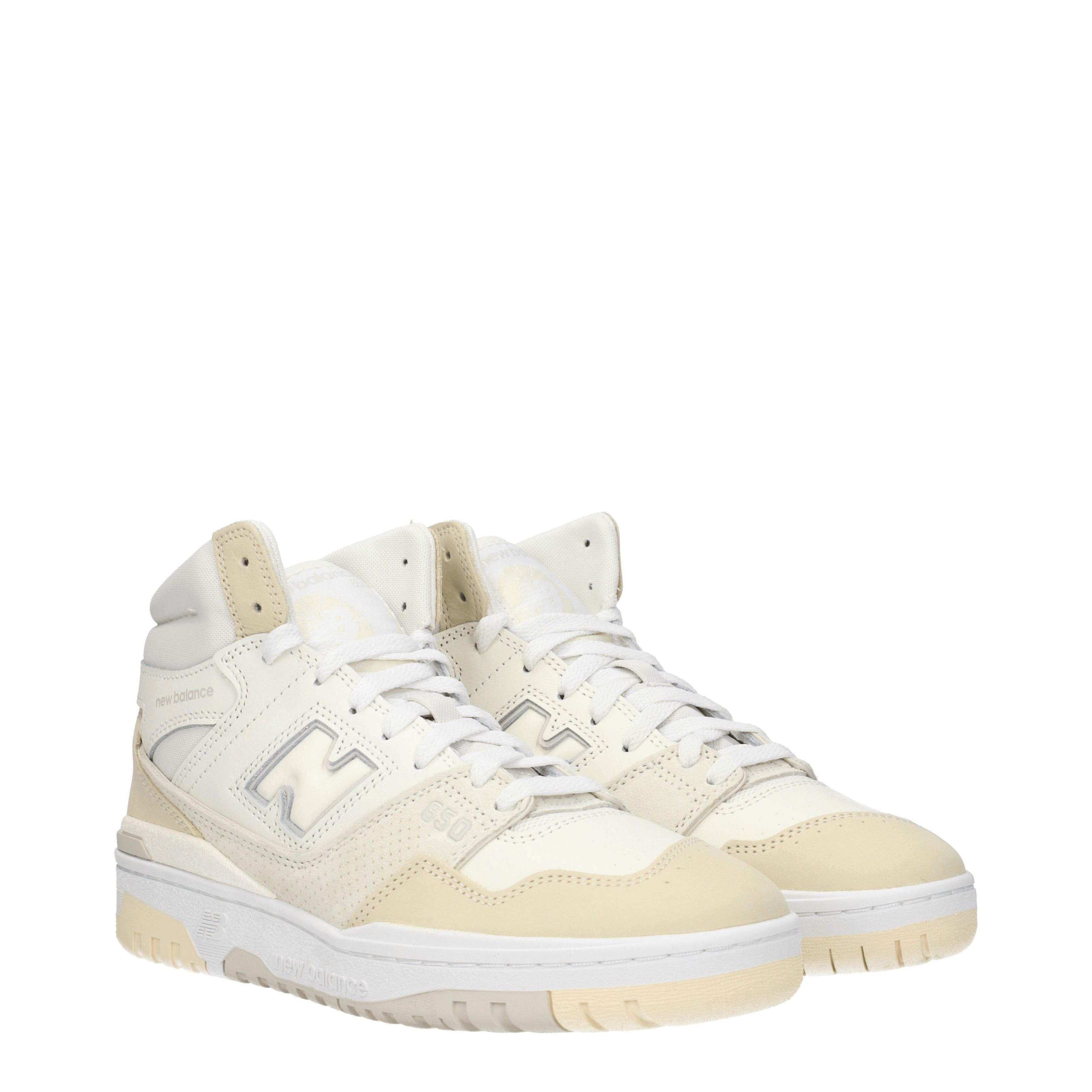 New Balance Sneakers Size US 12 / EU 45 - 1 Thumbnail