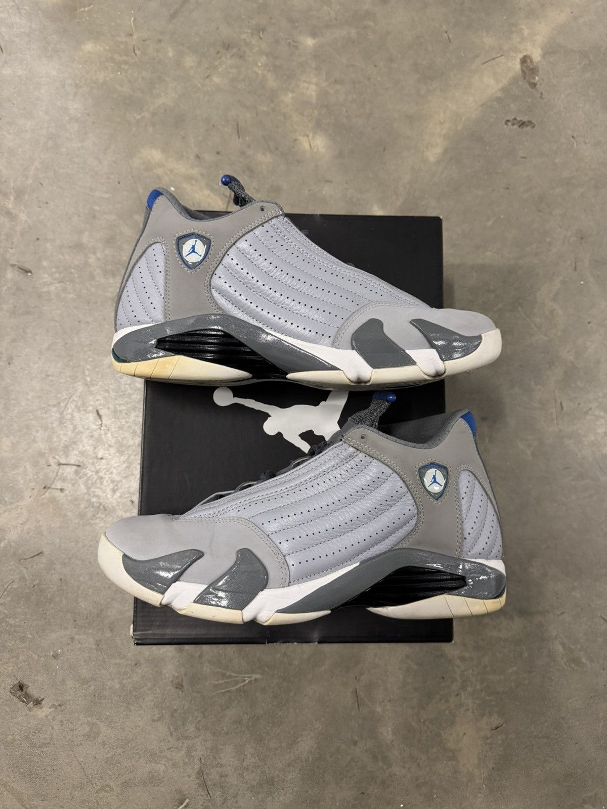 Jordan Brand Jordan 14 Retro Wolf Grey Size 10 Size US 10 / EU 43 - 2 Thumbnail