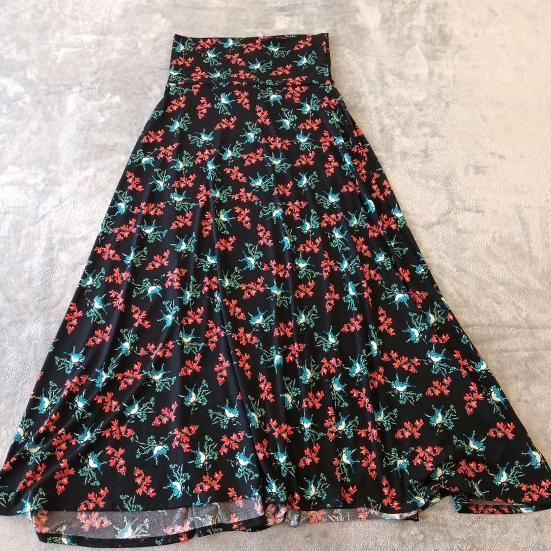 Vintage LuLaRoe Maxi Skirt Small Black Floral Long Pull On Ladies Regular S Black Polyester Spandex Stretch Floral Birds Long Size 28" / US 6 / IT 42 - 2 Thumbnail