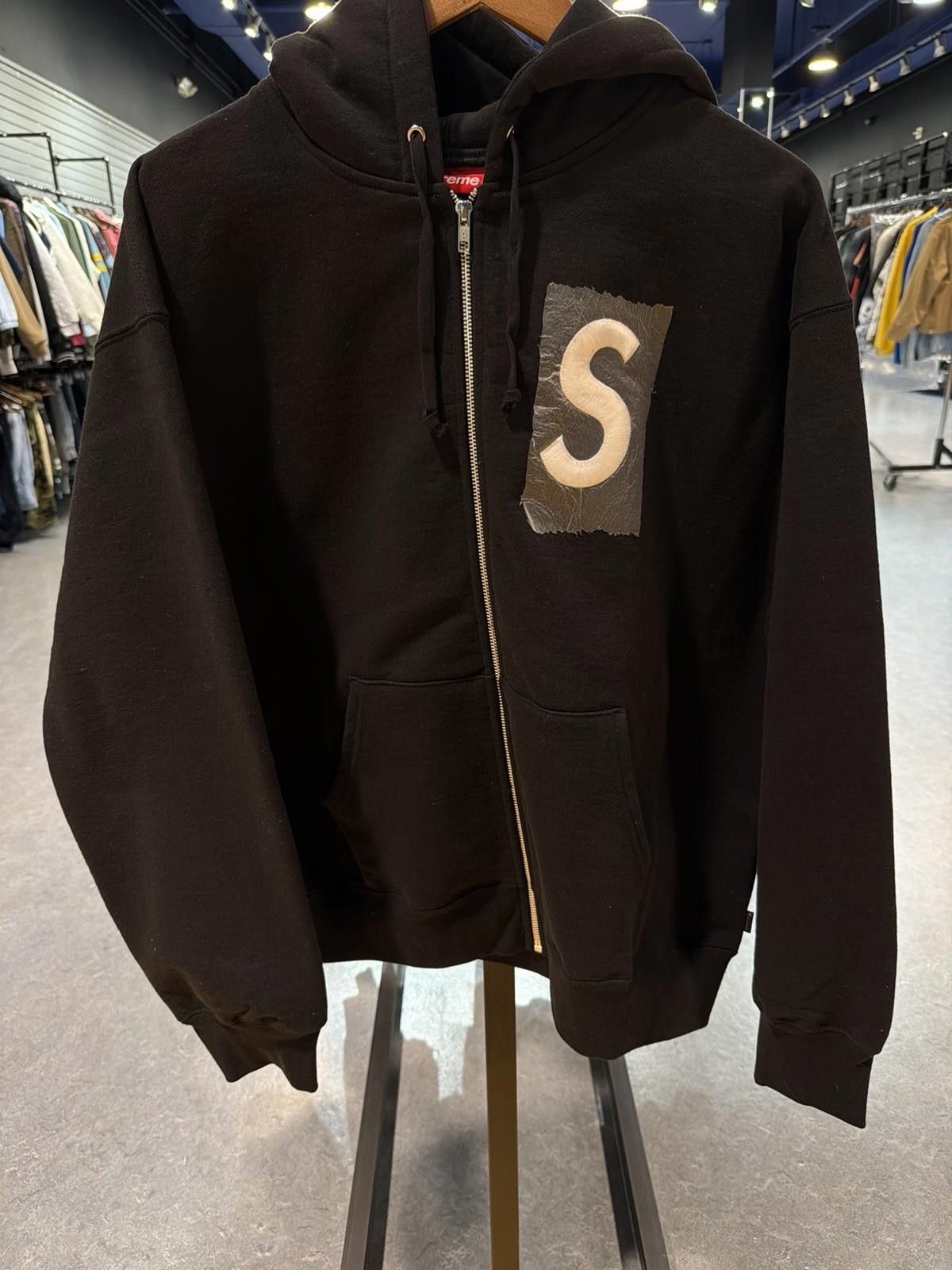 Supreme Supreme S Logo Zip Up Hooded Sweatshirt (Large) NEW Size US L / EU 52-54 / 3 - 4 Thumbnail