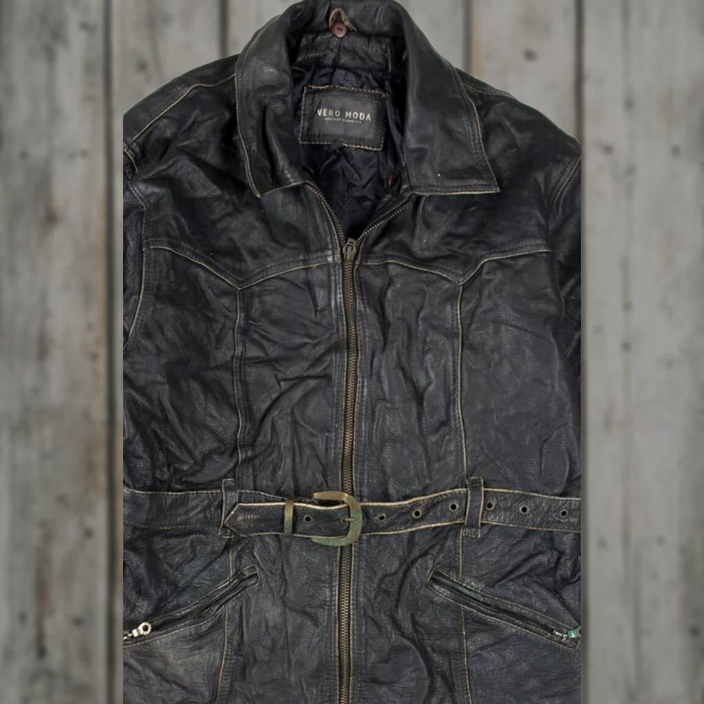 Vintage VINTAGE Vera Moda Black Motorcycle Jacket Medium Biker Belted Zipper Mens Size US M / EU 48-50 / 2 - 1 Thumbnail