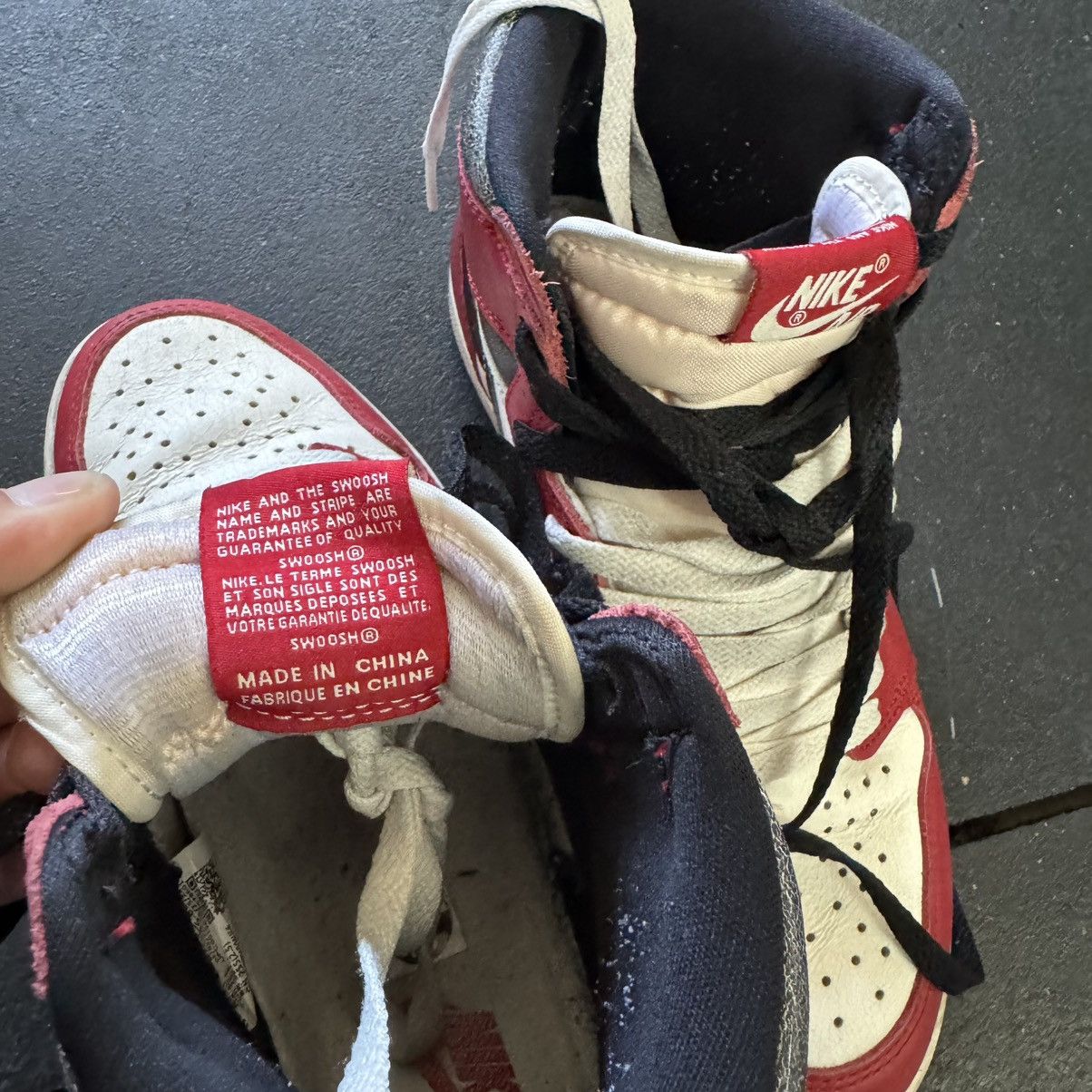 Nike Air Jordan 1 retro high og Chicago Size US 7.5 / EU 40-41 - 8 Thumbnail