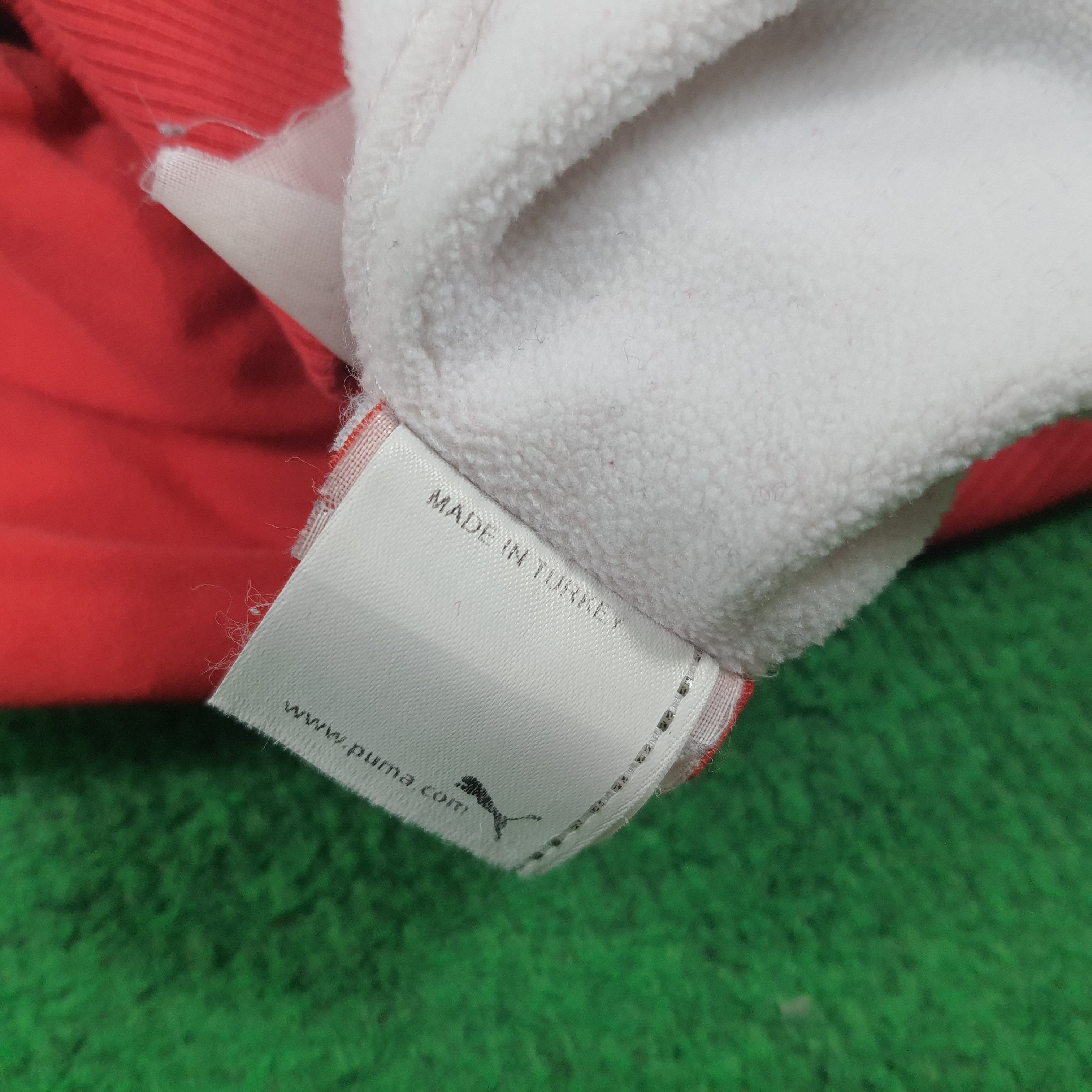 Puma × Vintage Vintage Puma x Ferrari Motorsports Half Zipper C234N20 Size US M / EU 48-50 / 2 - 10 Thumbnail