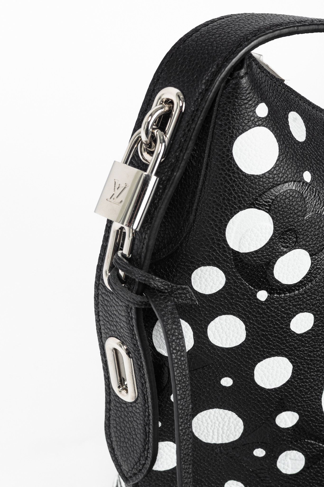Louis Vuitton × Yayoi Kusama Louis Vuitton Marshmallow PM Infinity Dots Bag Size ONE SIZE - 9 Thumbnail