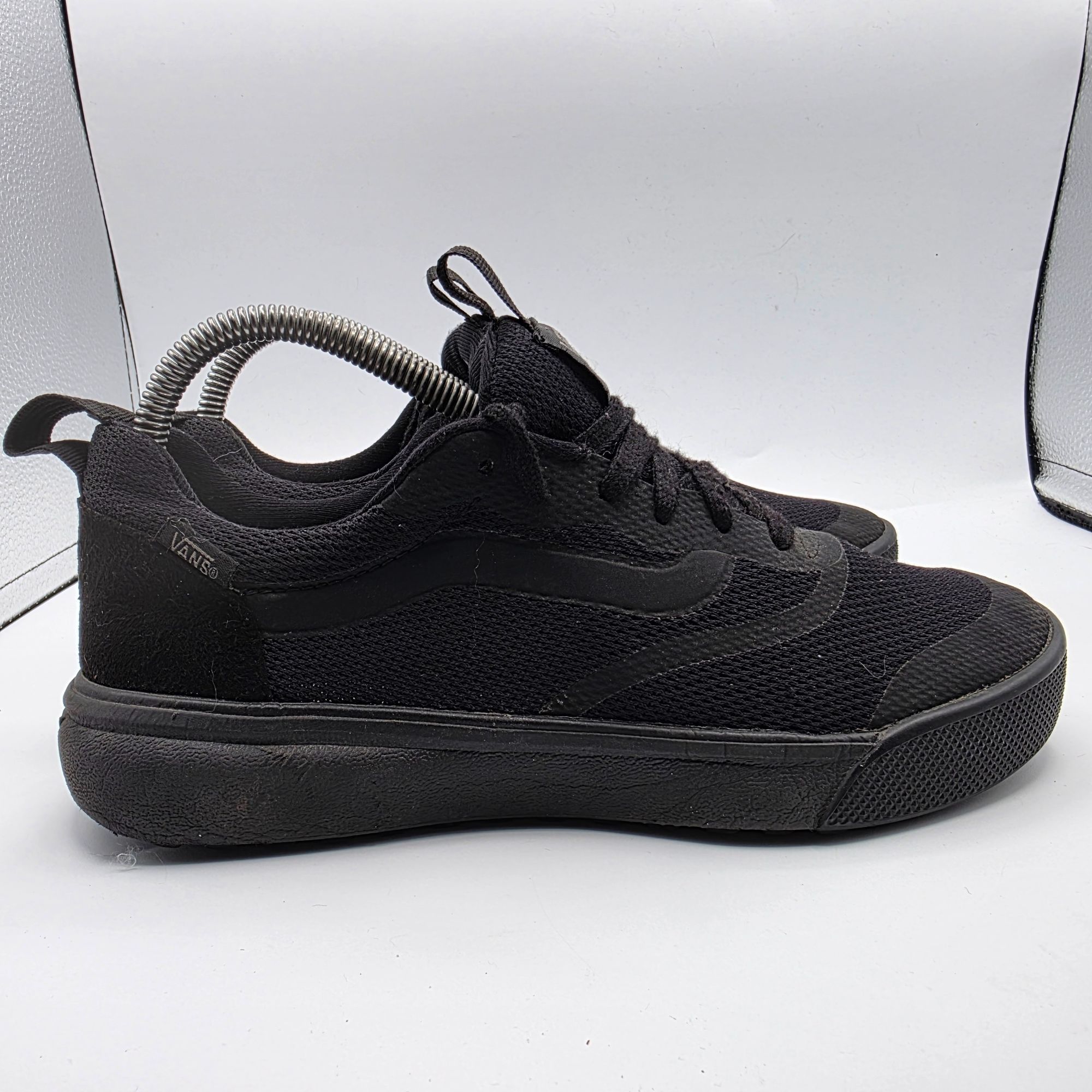 Vans Vans Ultrarange Rapidweld Womens Size 8 Triple Black Shoes W Size US 8 / IT 38 - 12 Thumbnail