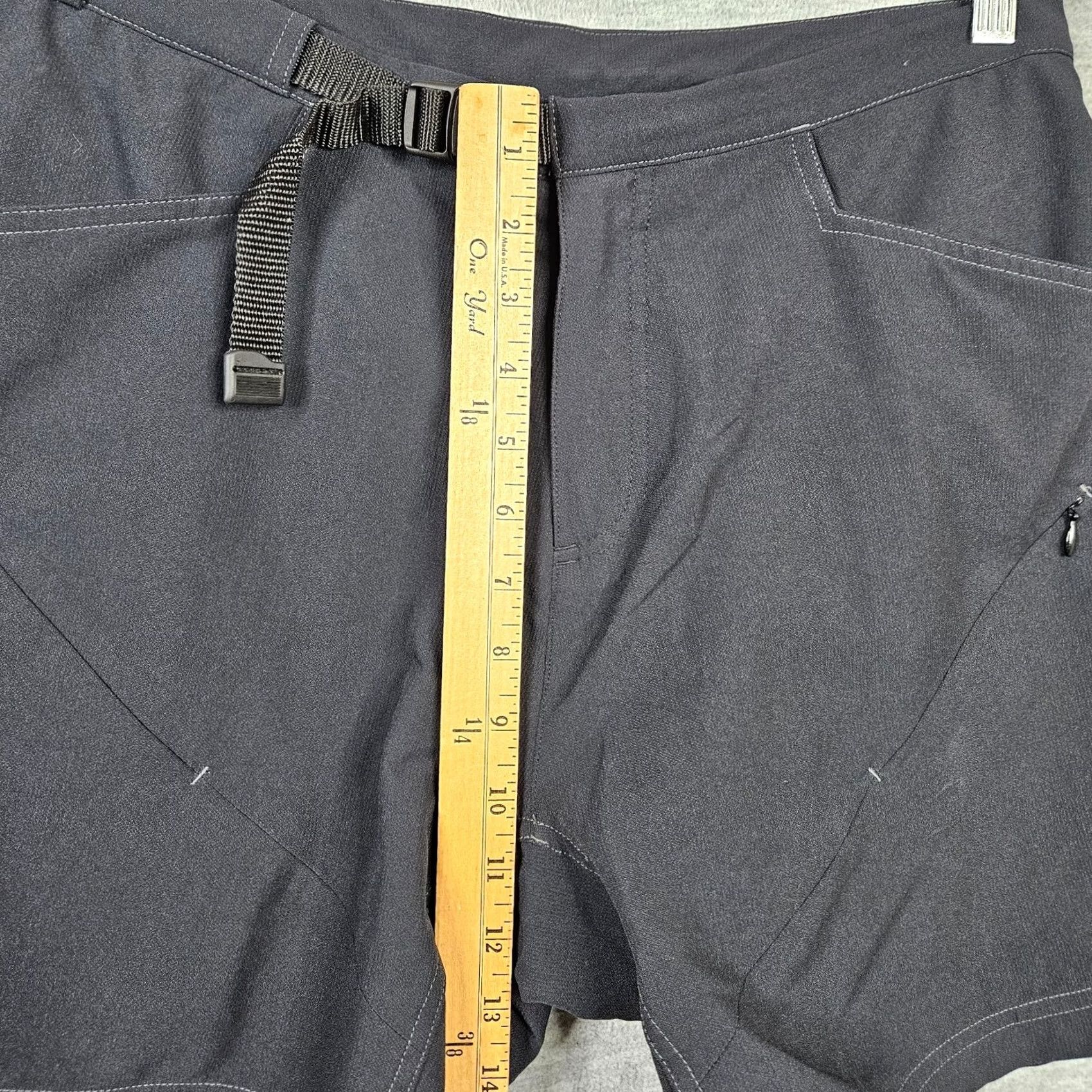Vintage REI Women’s Belted Maverick Bike Red Padded Seat Cycling Short Size L Size 36" / US 14 / IT 50 - 5 Thumbnail