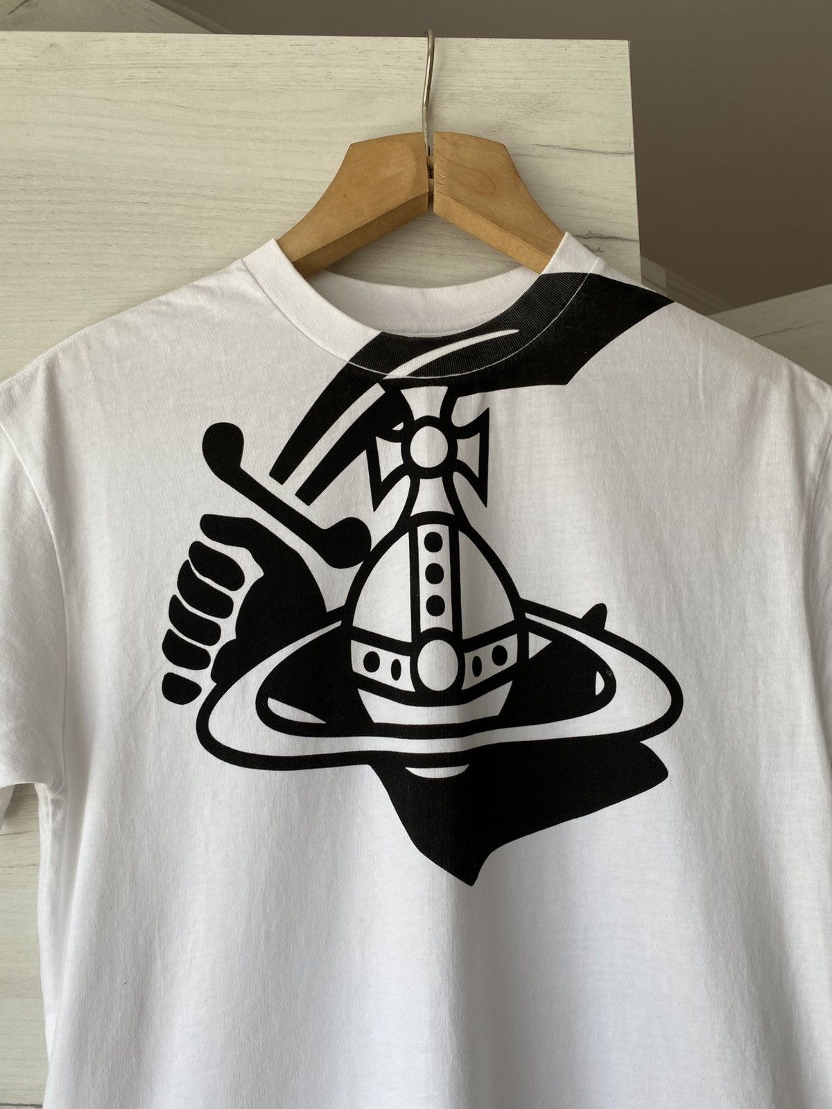 Vivienne Westwood Vivienne Westwood White Orb Logo T-Shirt Designer Cotton Size US XS / EU 42 / 0 - 2 Thumbnail