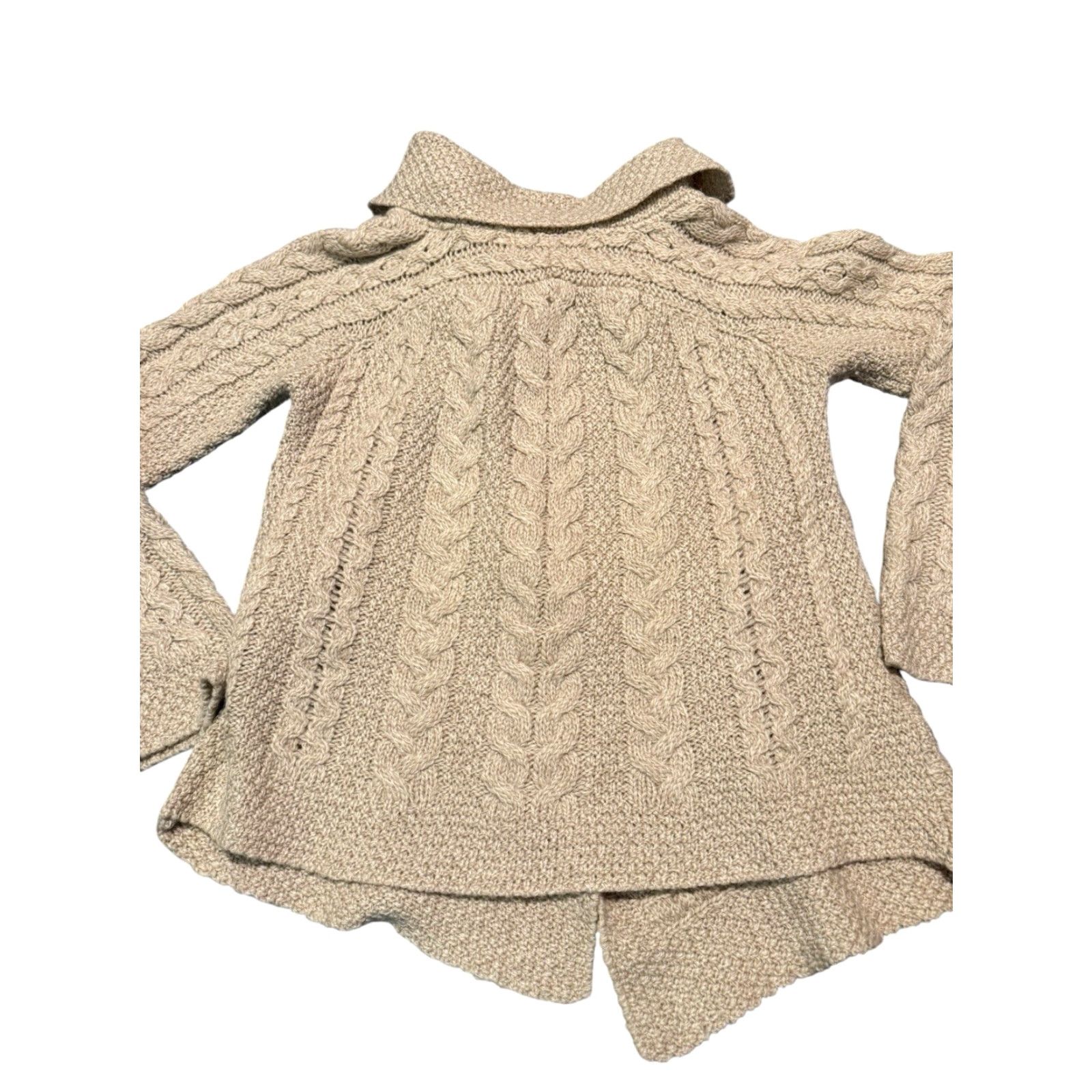 Vintage Aran Crafts Ireland 100% Merino Wool One Button Sweater Shawl Collar Cardigan Size M Beige Womens Sweater Size M / US 6-8 / IT 42-44 - 7 Thumbnail