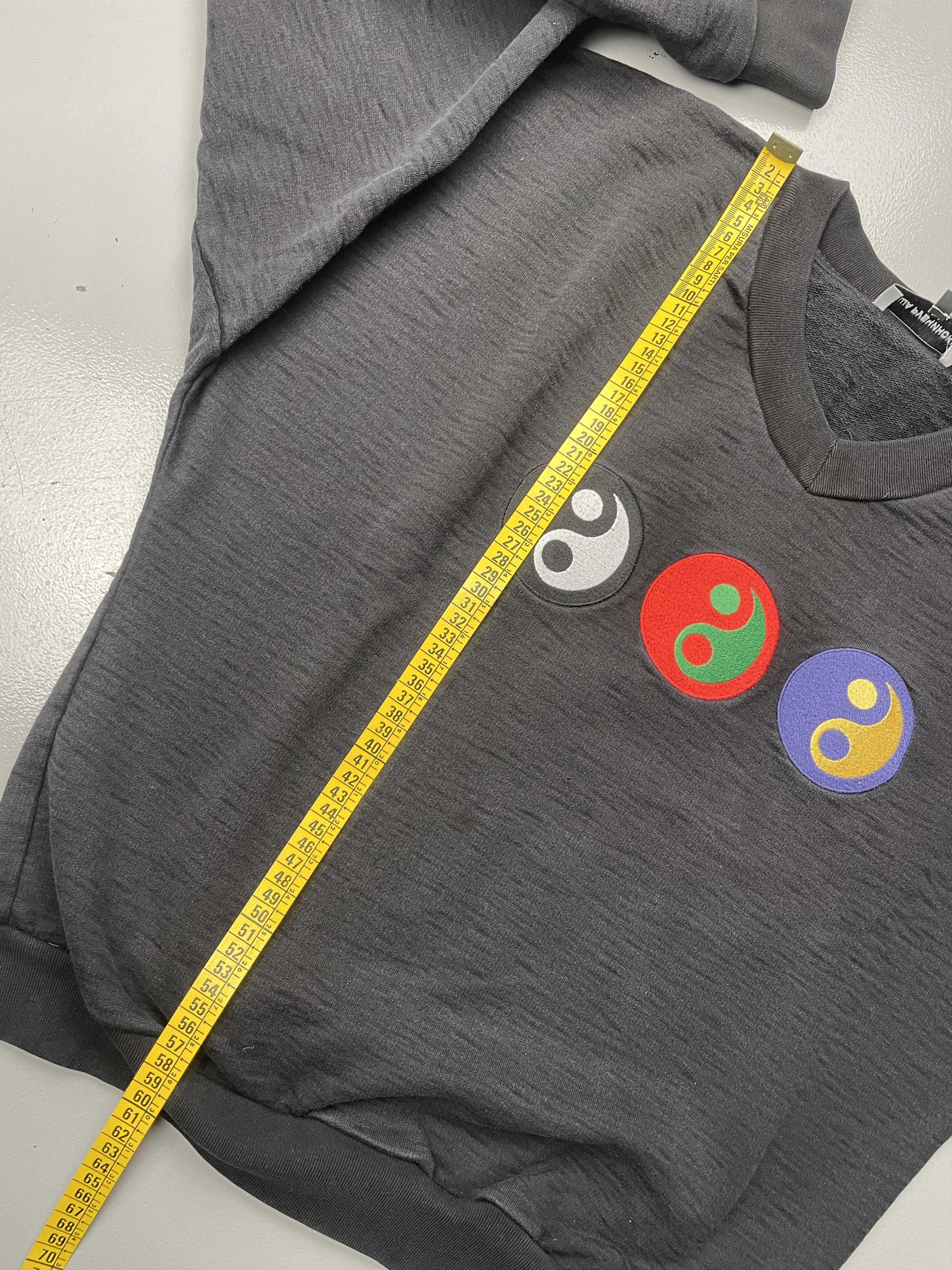 Gosha Rubchinskiy Gosha Rubchinskiy S/S 2017 Yin-Yang V-neck sweatshirt size S Size US S / EU 44-46 / 1 - 8 Thumbnail