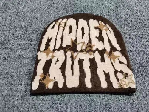 Japanese Brand Hidden Truths Star Graphic No Cuff Knit Beanie Hat Brown Size ONE SIZE - 1 Thumbnail