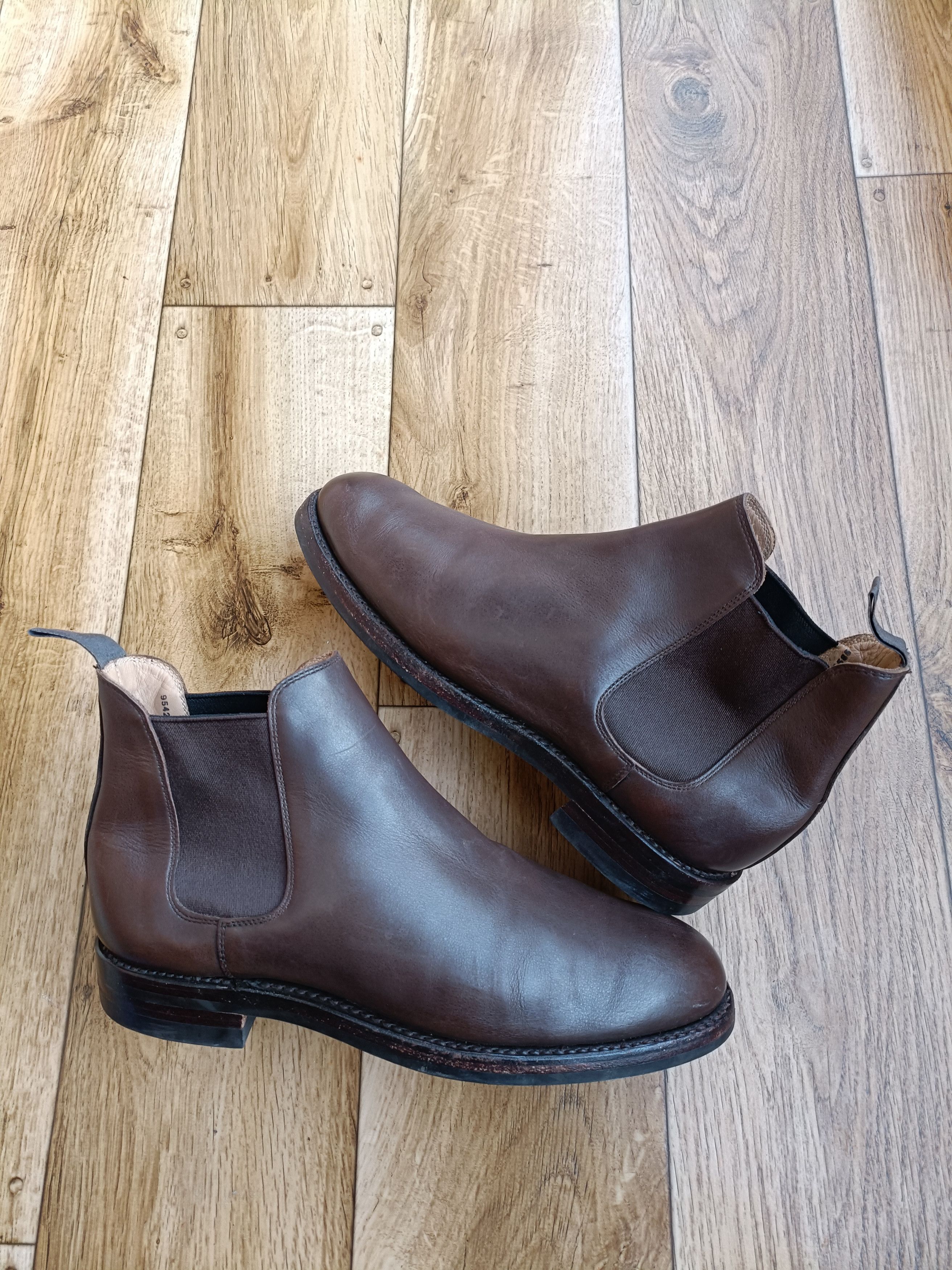 Crockett & Jones Crockett and Jones Leather Chelsea 5 Boots Size US 6.5 / EU 39-40 - 4 Thumbnail