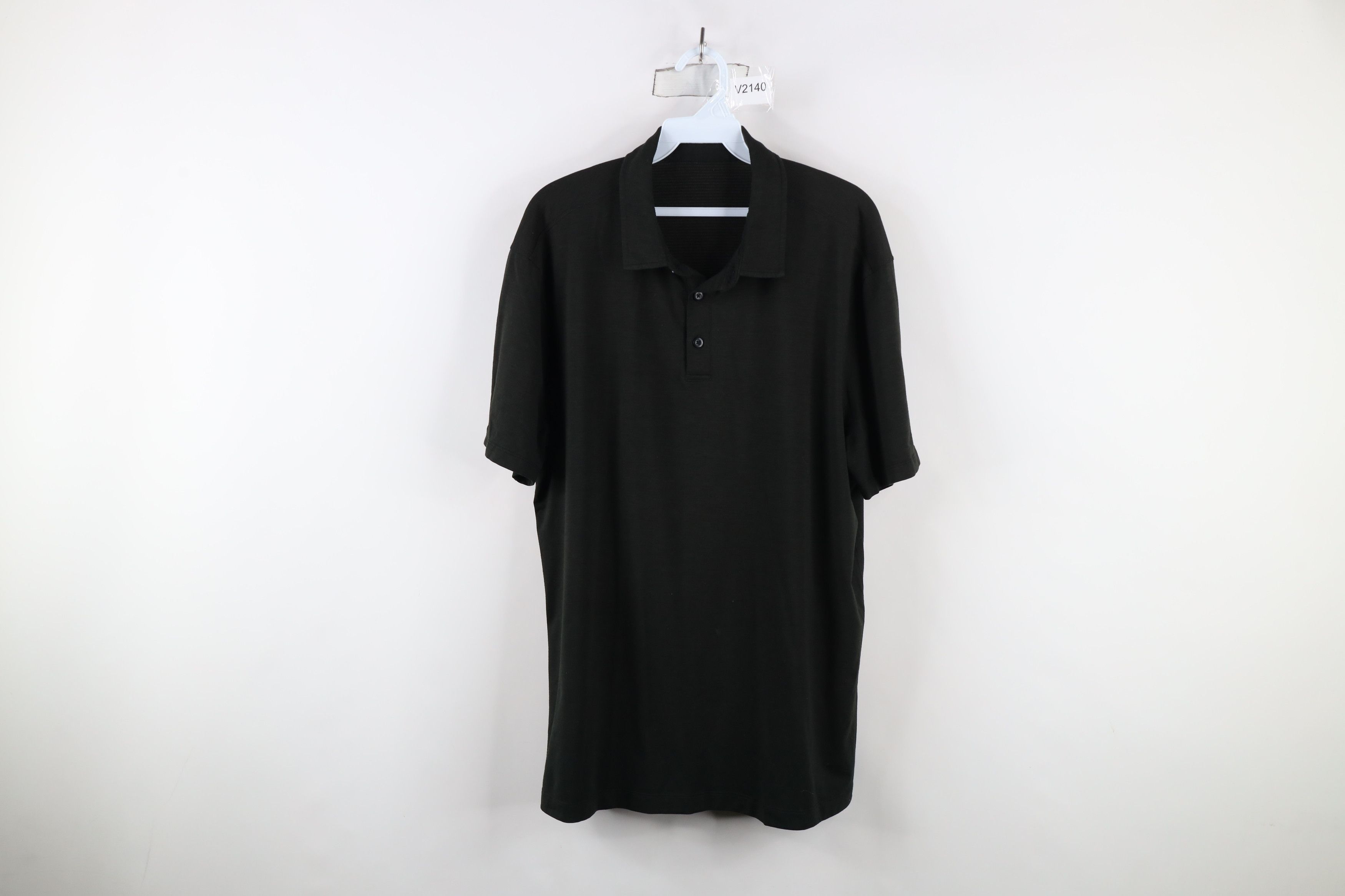 Lululemon Lululemon Vent Tech Short Sleeve Collared Polo Shirt Black Size US XL / EU 56 / 4 - 1 Thumbnail