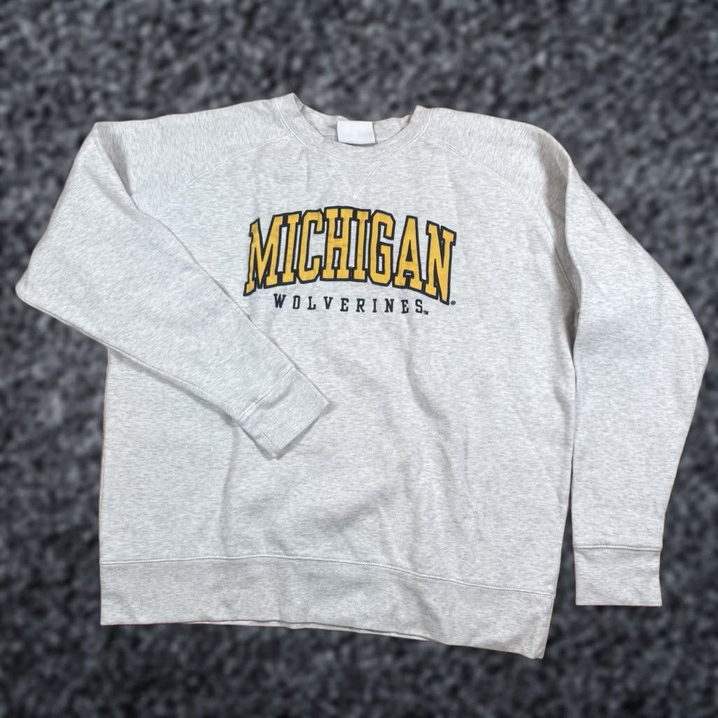 Champion VINTAGE Champion Sweatshirt Men XL Gray Crewneck Embroidered Wolverines Michigan Slimline? Size US XL / EU 56 / 4 - 1 Thumbnail