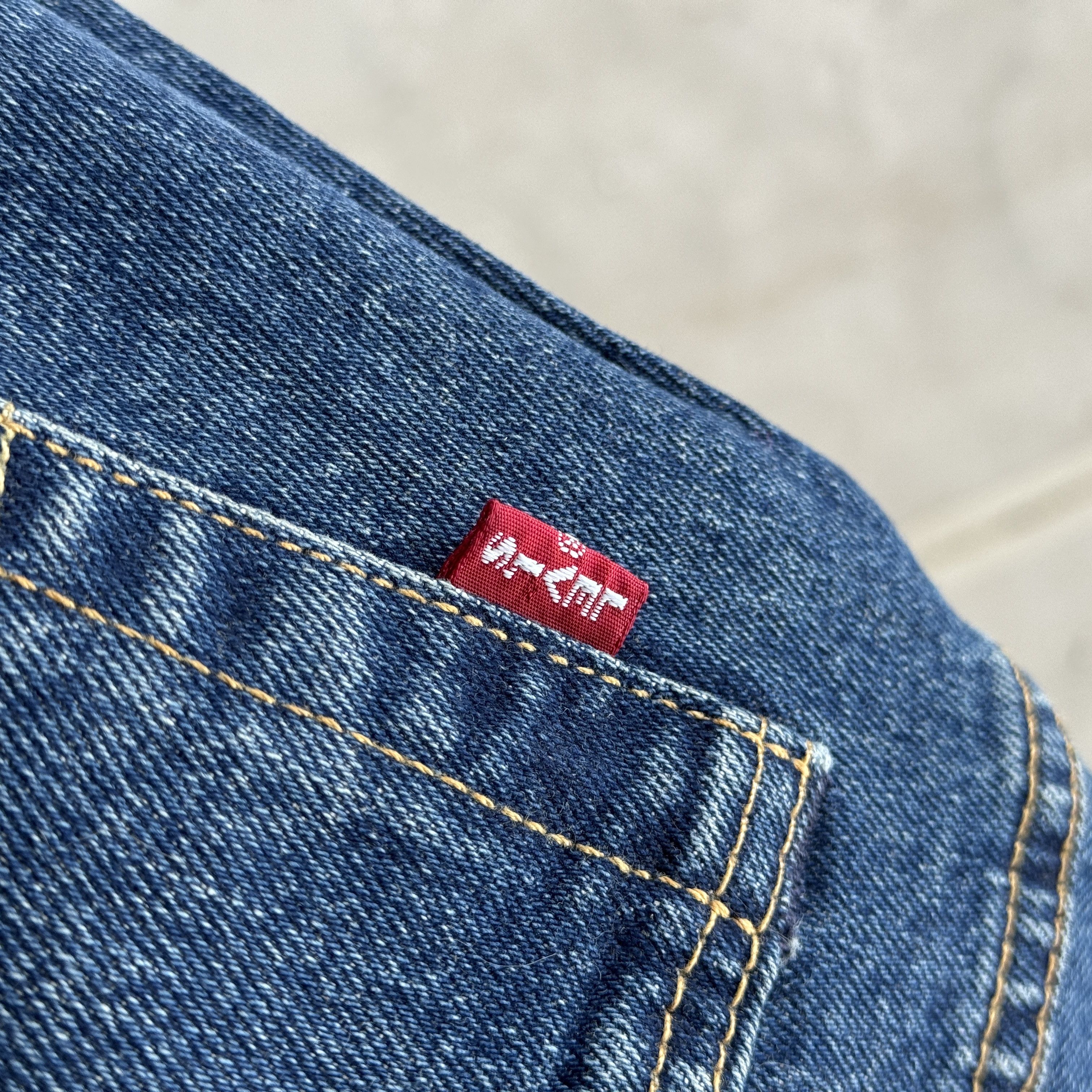 Levi's Levi’s Premium 501 '93 Straight Fit Jeans Dark Wash Size US 32 / EU 48 - 7 Thumbnail